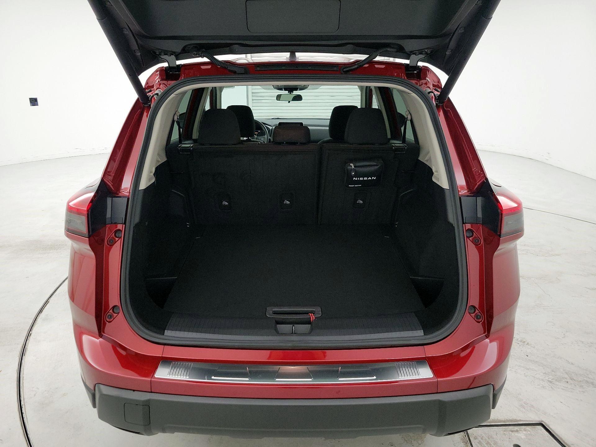 Thumbnail: 2026 Nissan Rogue - 18