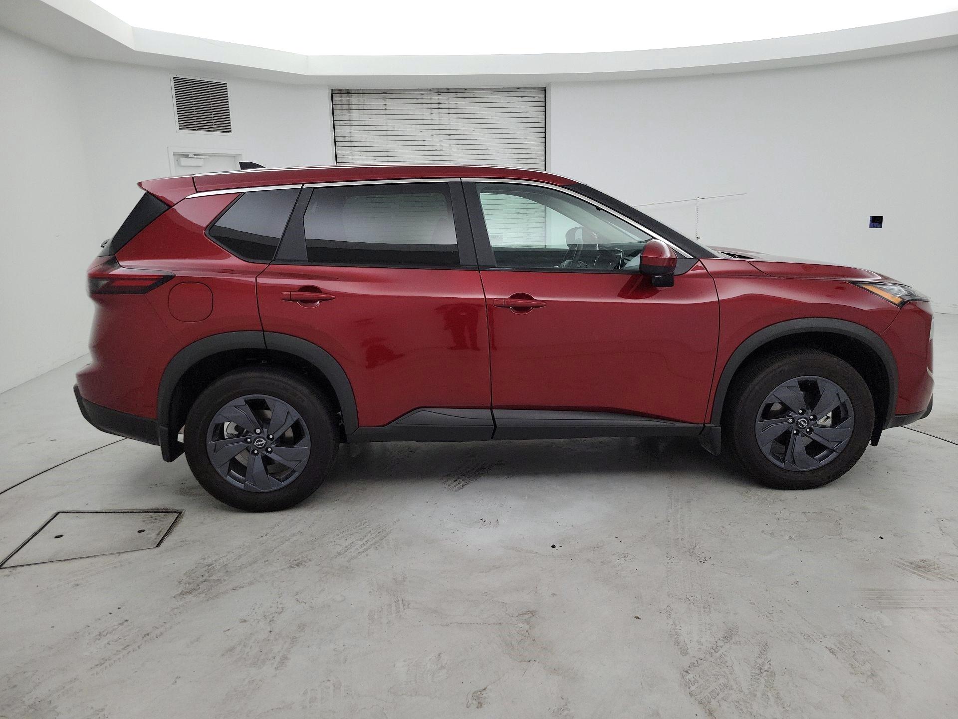 Thumbnail: 2026 Nissan Rogue - 4