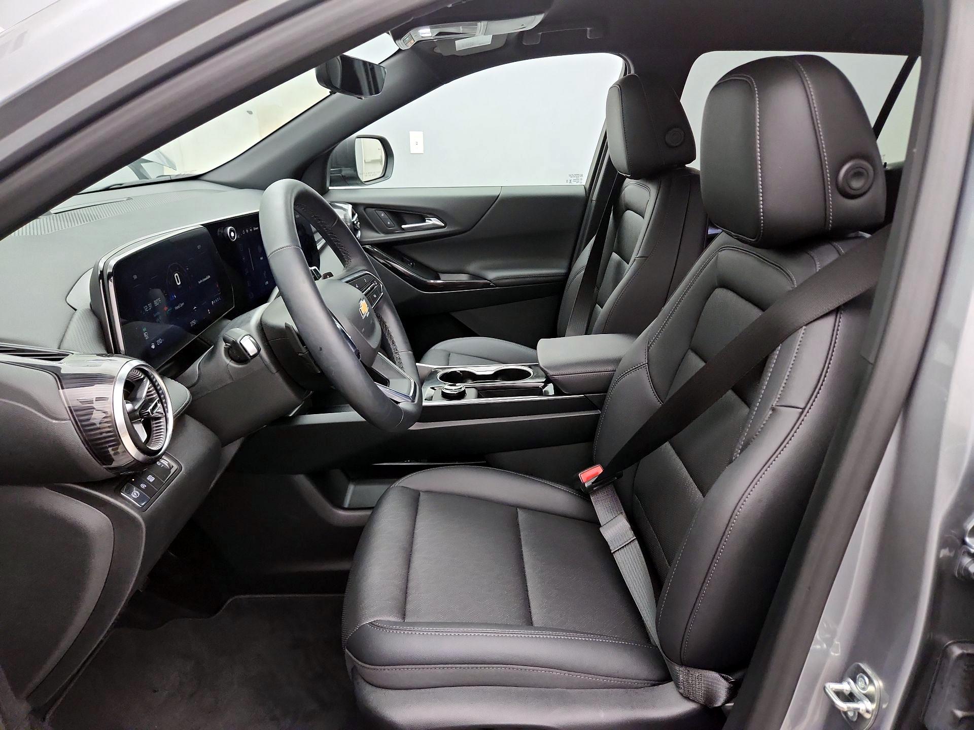Thumbnail: 2026 Chevrolet Equinox - 11