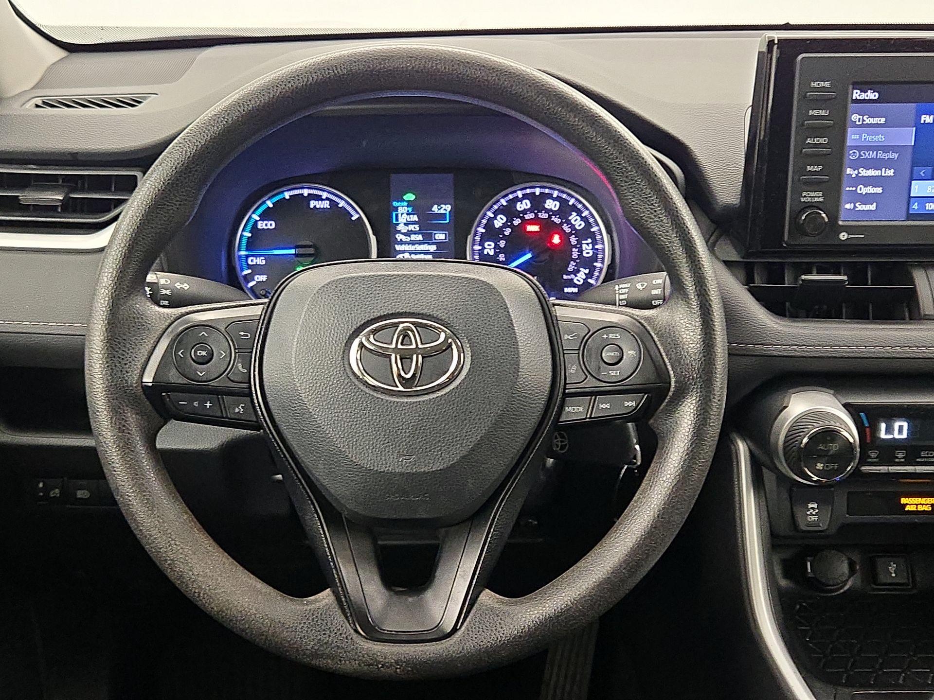 Thumbnail: 2022 Toyota RAV4 - 10
