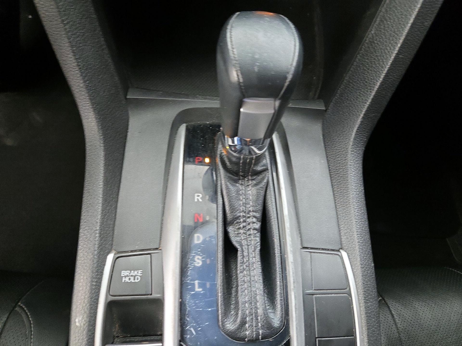 Thumbnail: 2018 Honda Civic - 18