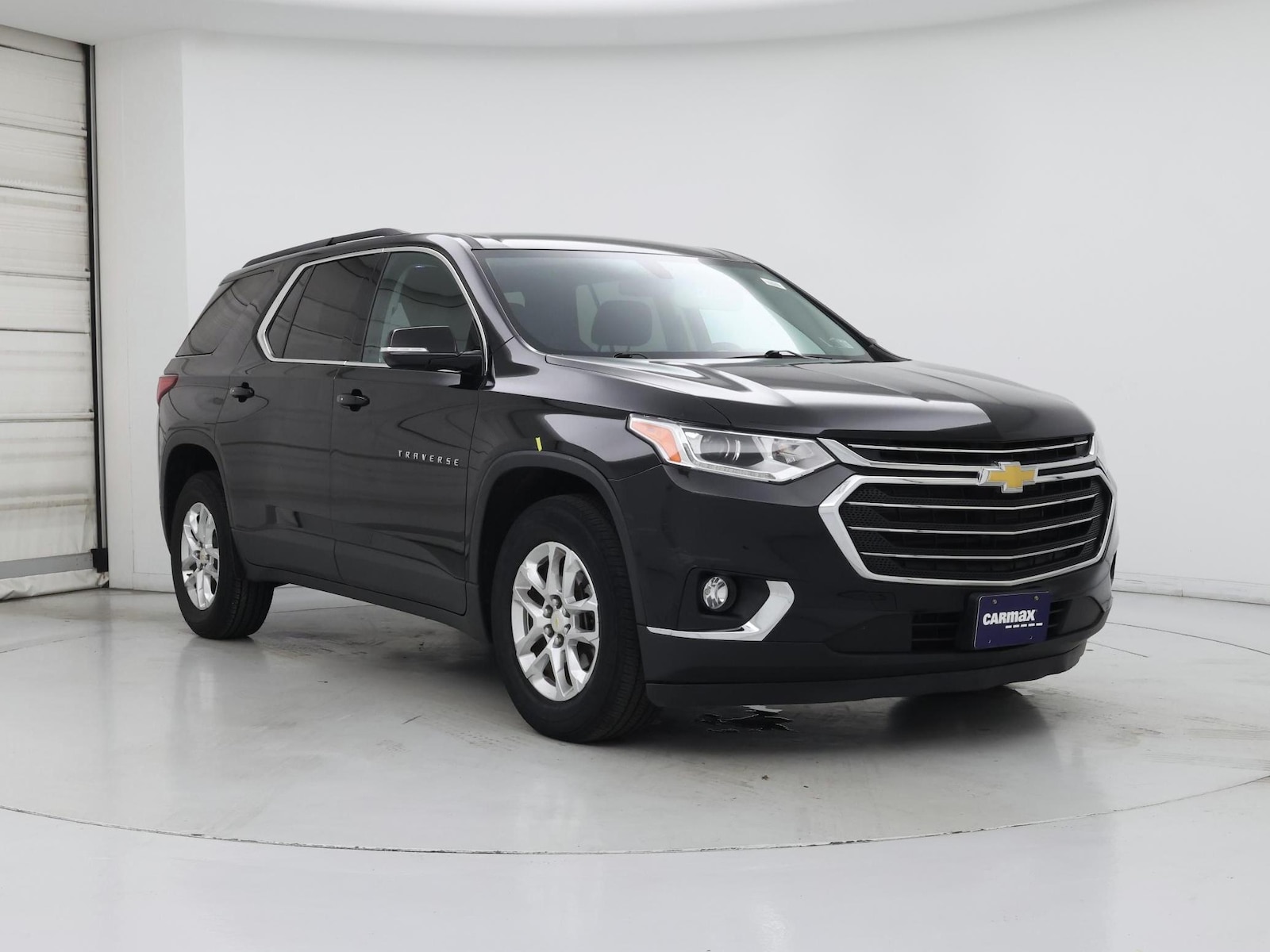 2019 Chevrolet Traverse 1LT - Photo 2