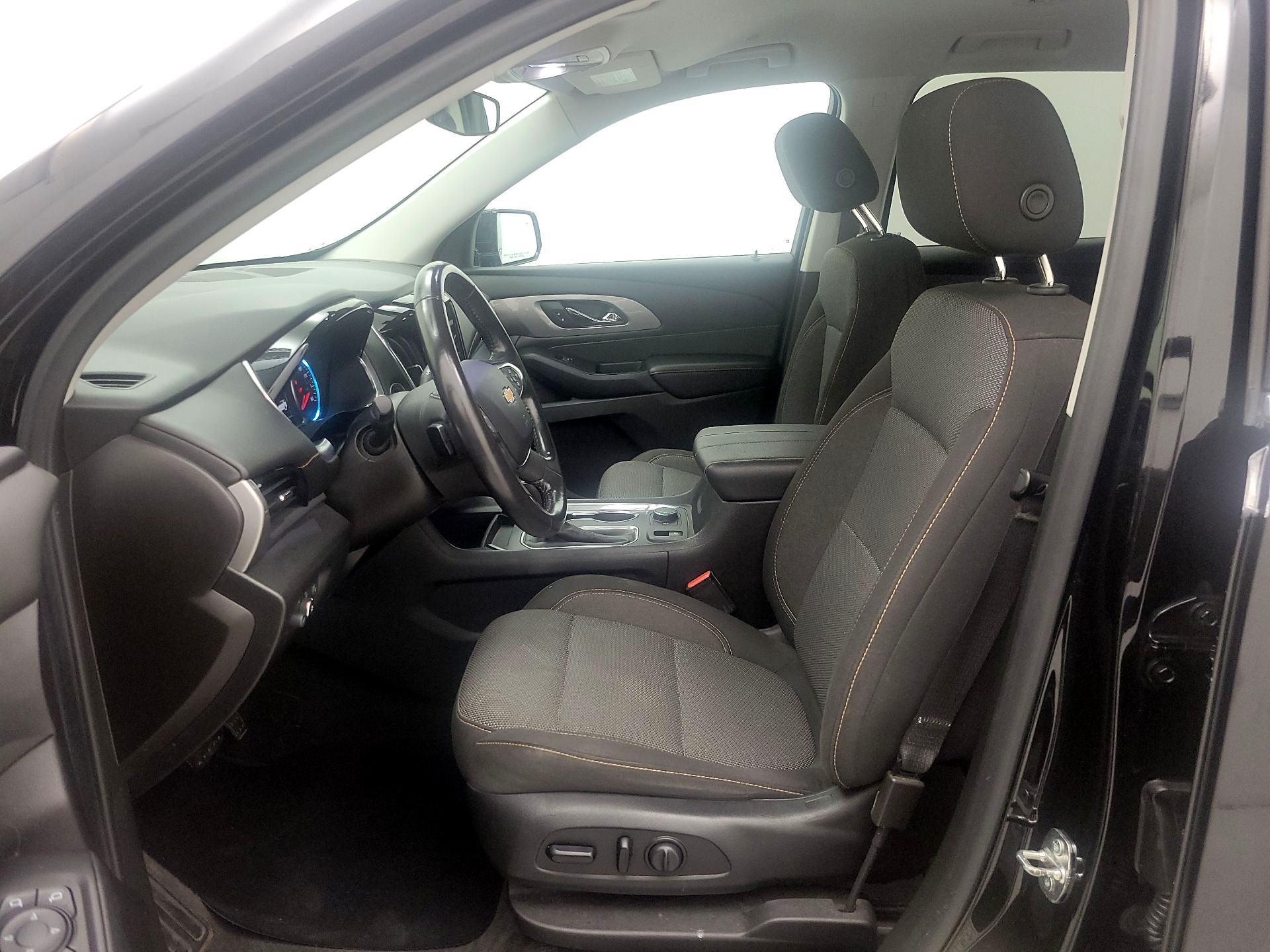 Thumbnail: 2019 Chevrolet Traverse - 11