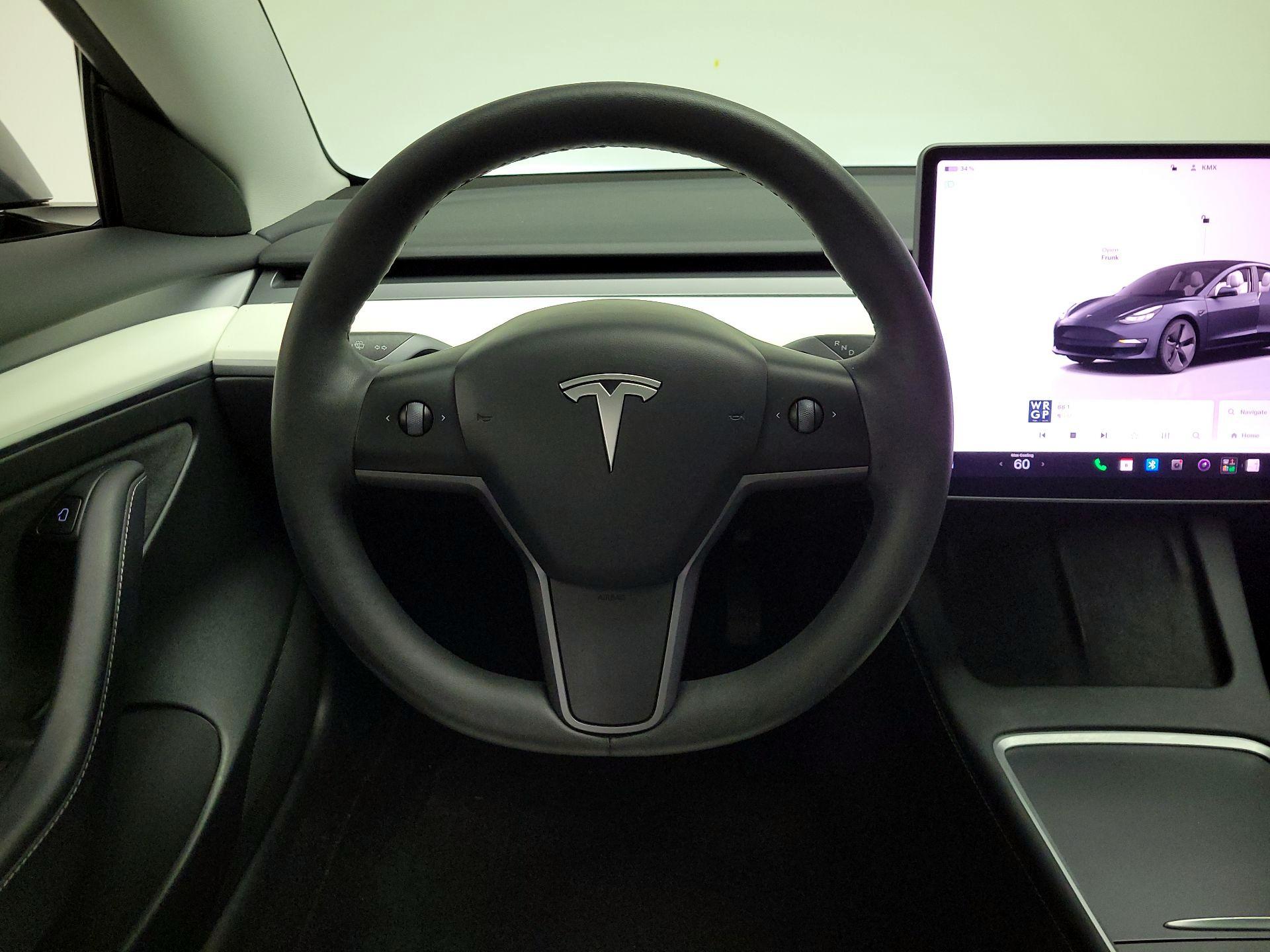 Thumbnail: 2023 Tesla Model 3 - 10