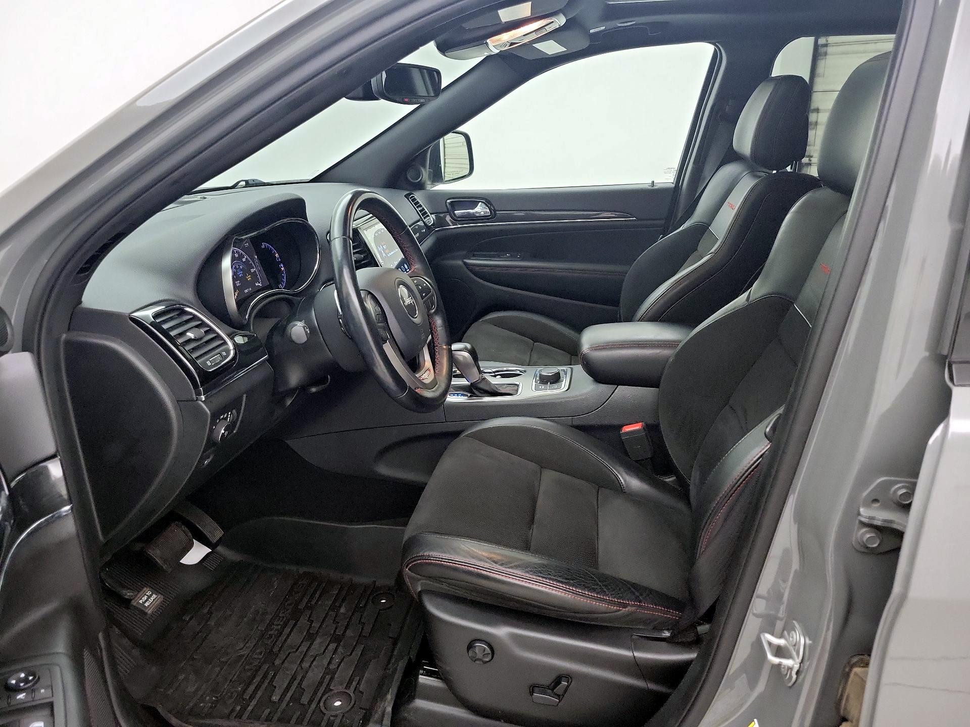 Thumbnail: 2020 Jeep Grand Cherokee - 11