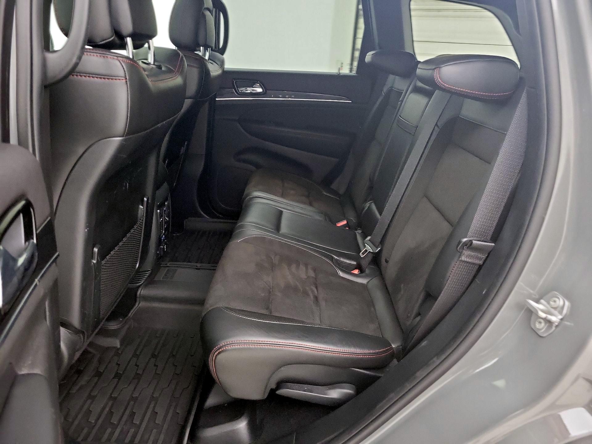 Thumbnail: 2020 Jeep Grand Cherokee - 20