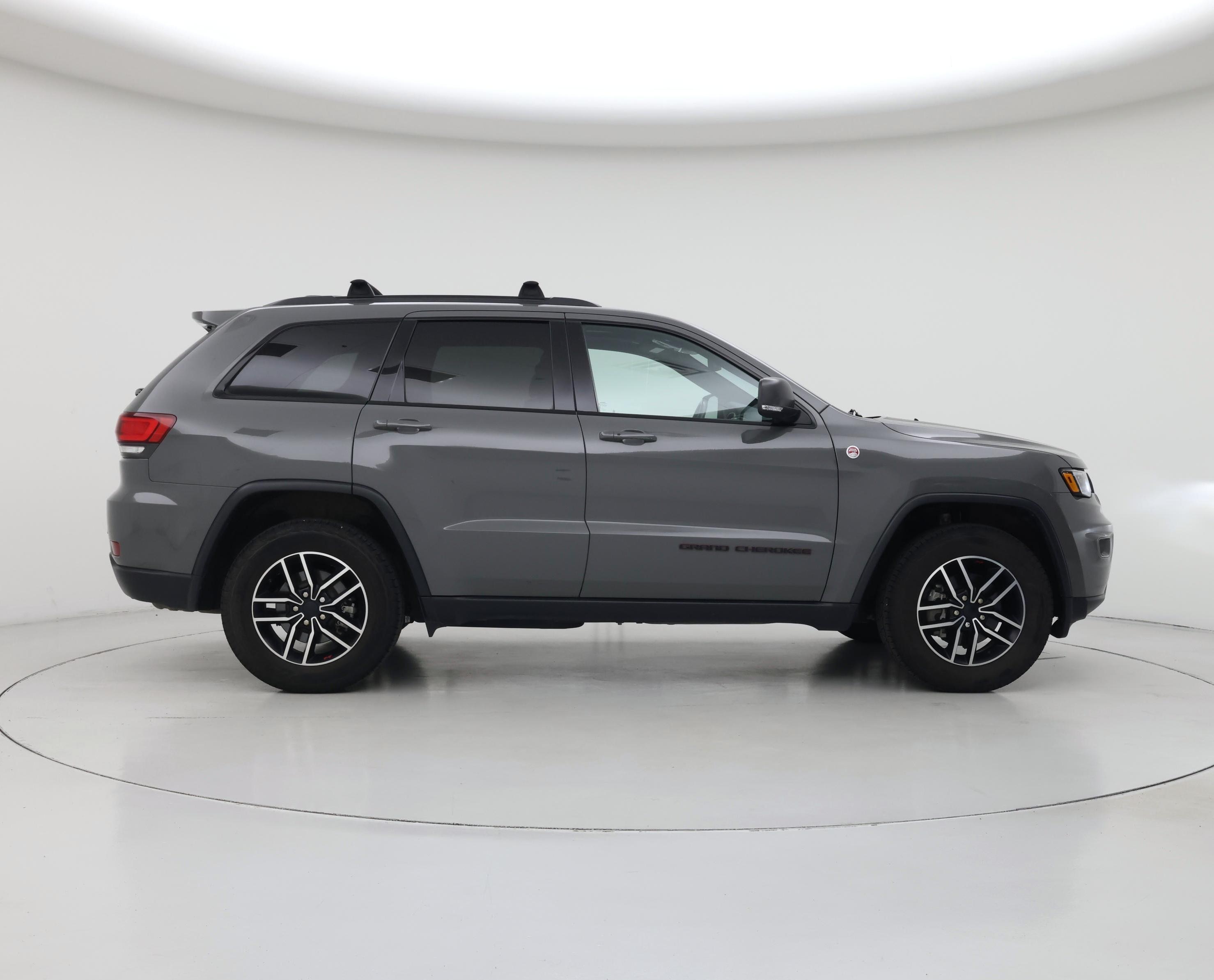 Thumbnail: 2020 Jeep Grand Cherokee - 7