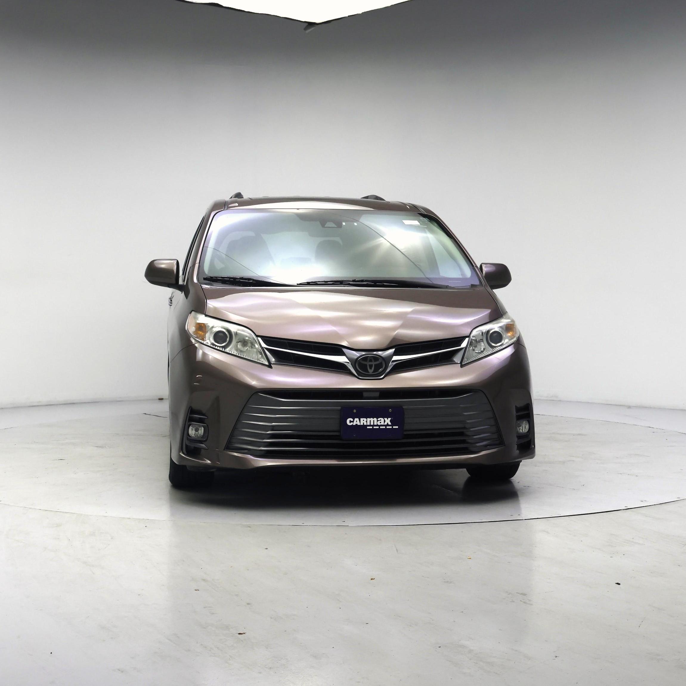 Thumbnail: 2020 Toyota Sienna - 5
