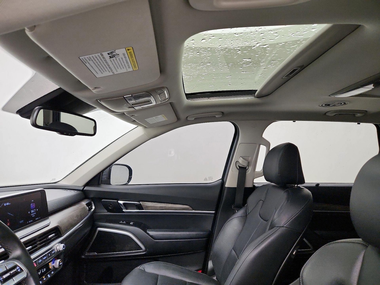 Sunroof(s) & Overhead Airbags