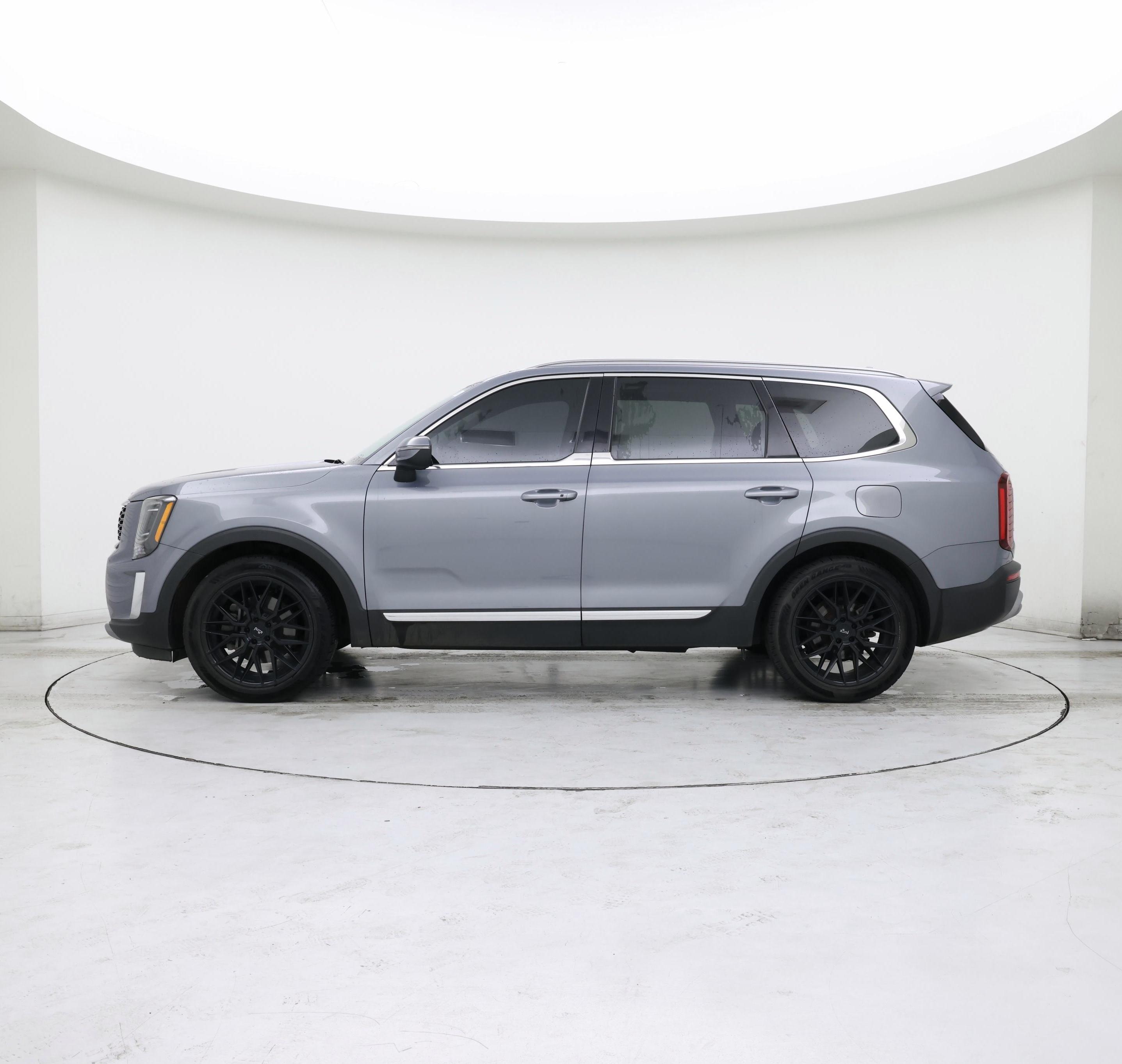 Thumbnail: 2020 Kia Telluride - 3