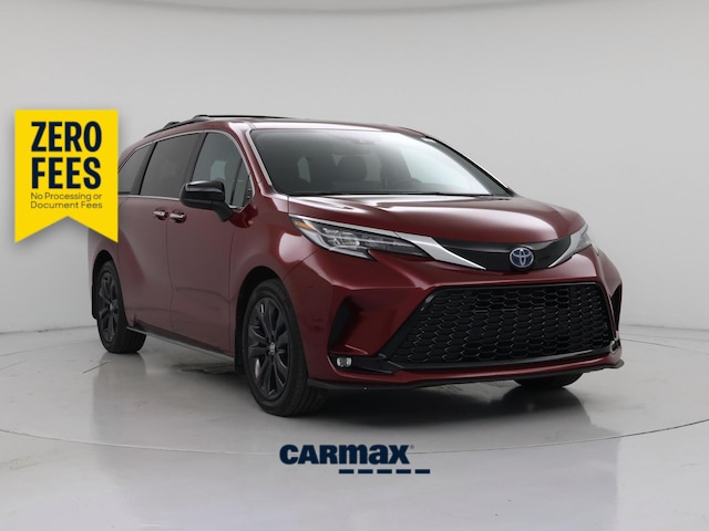 Red 2022 Toyota Sienna Minivan Front-Wheel Drive Automatic