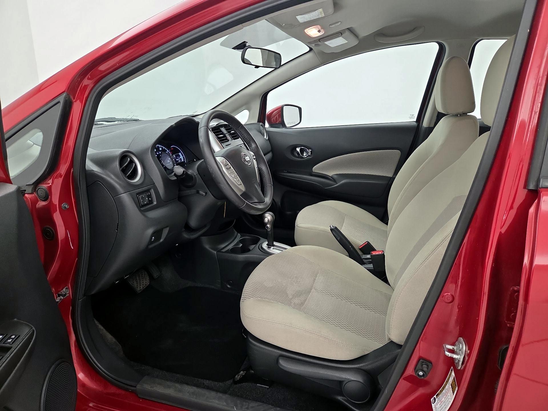 Thumbnail: 2015 Nissan Versa Note - 11