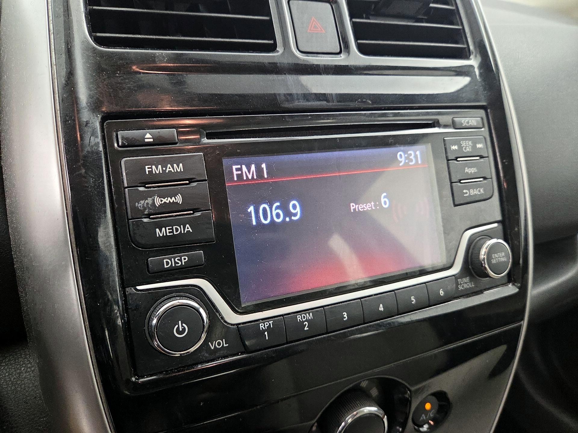Thumbnail: 2015 Nissan Versa Note - 15