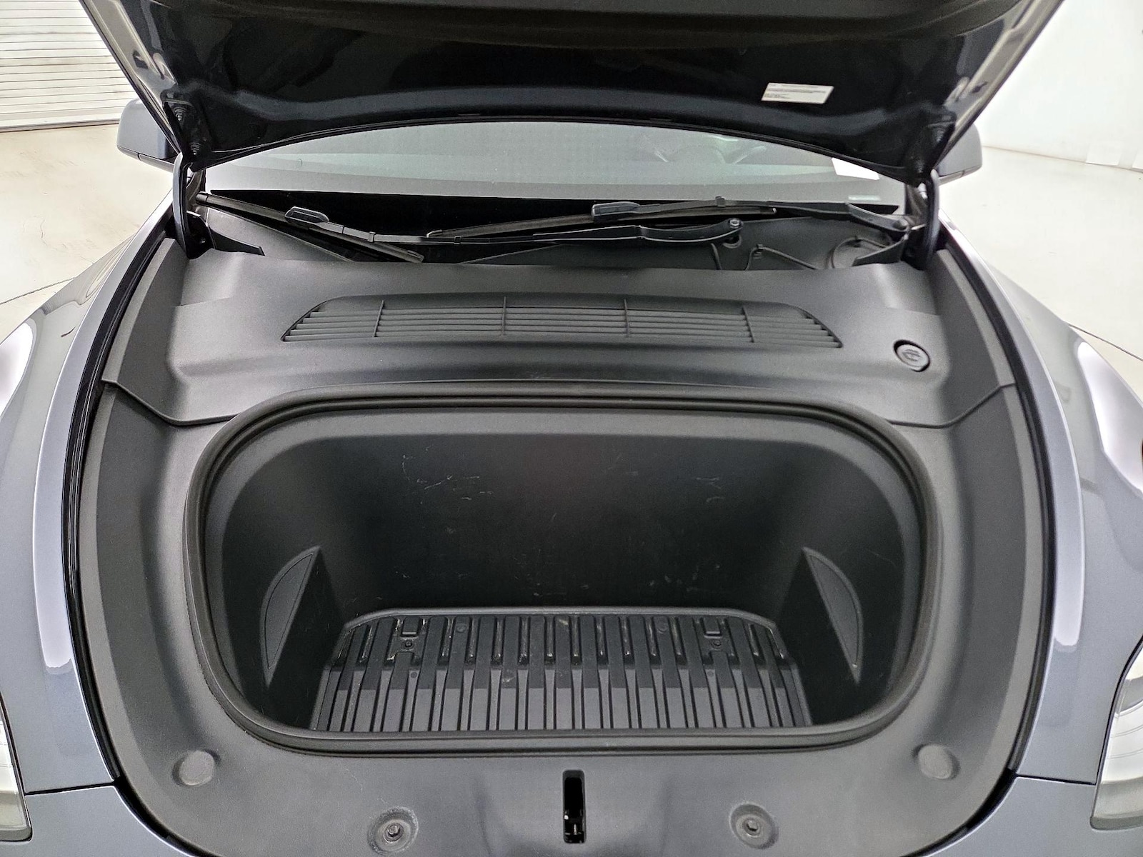 2023 Tesla Model Y Long Range - Photo 22