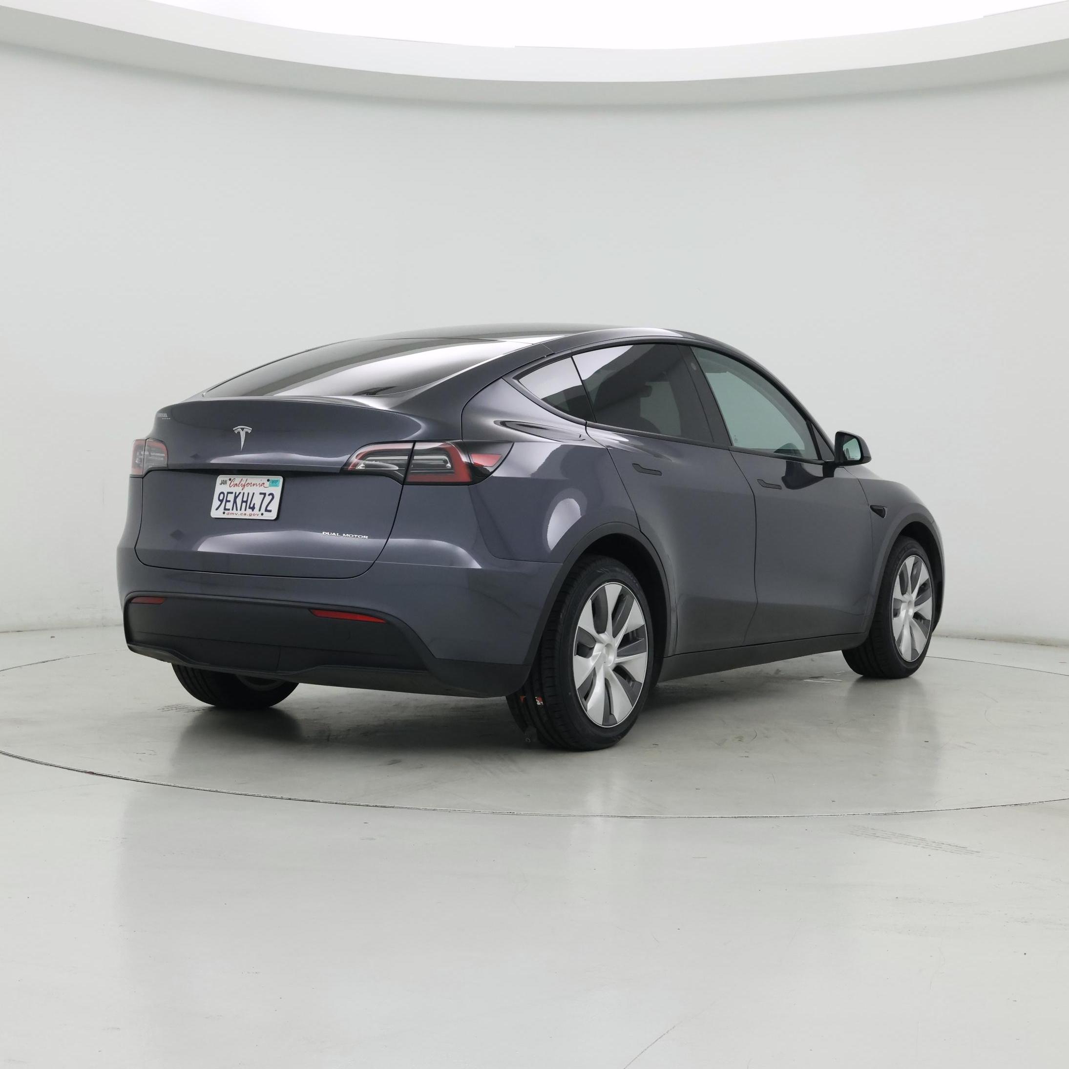 Thumbnail: 2023 Tesla Model Y - 8