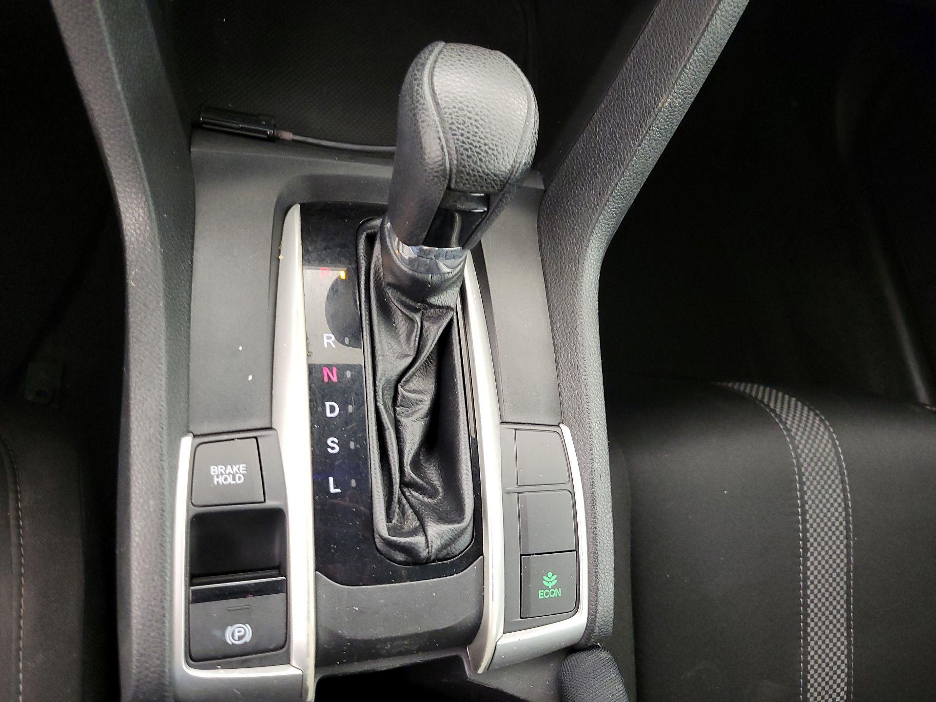 Thumbnail: 2019 Honda Civic - 17