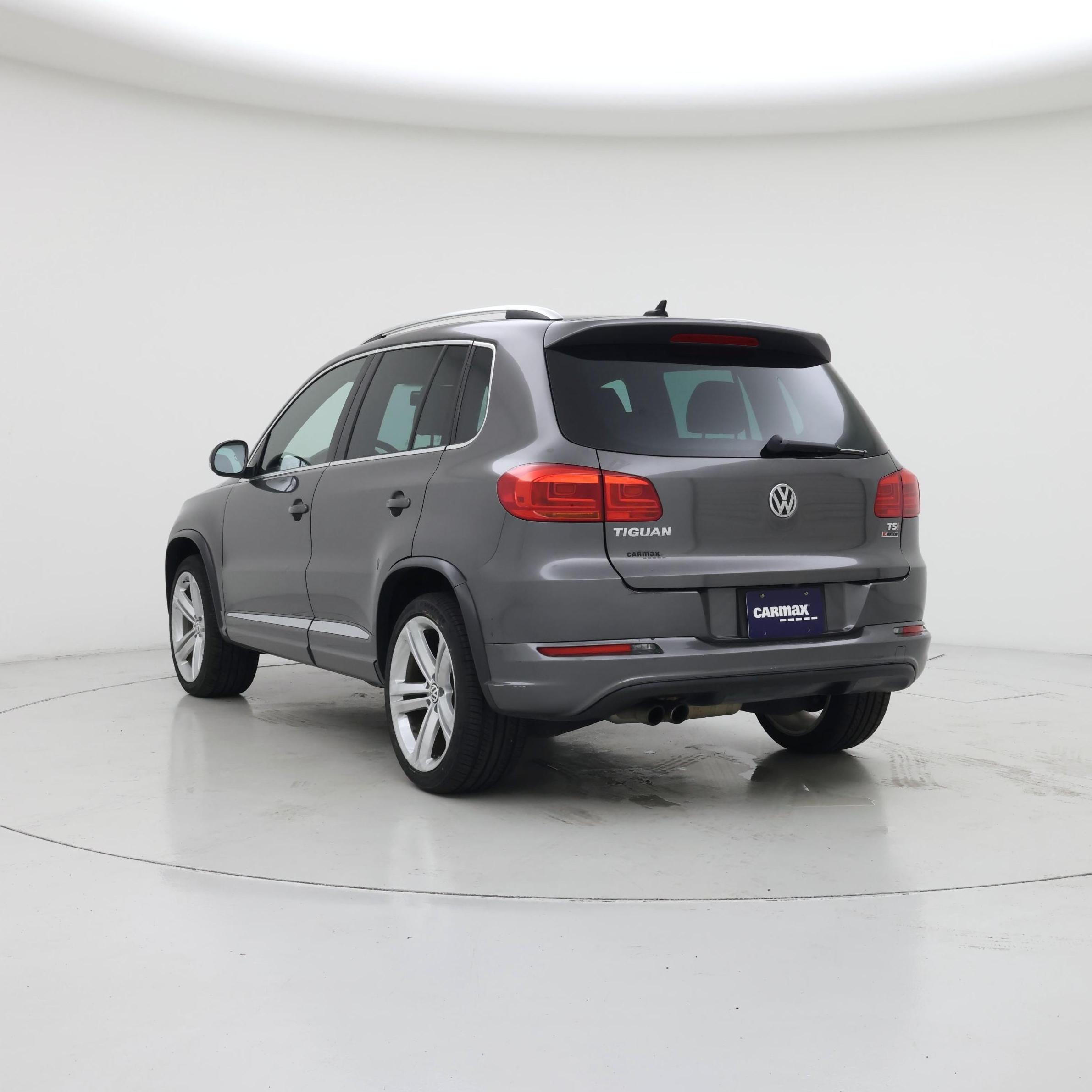 Thumbnail: 2016 Volkswagen Tiguan - 2