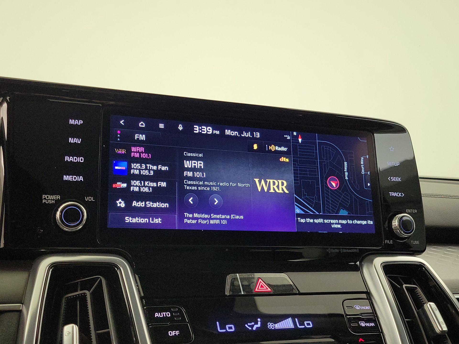Thumbnail: 2023 Kia Sorento - 15