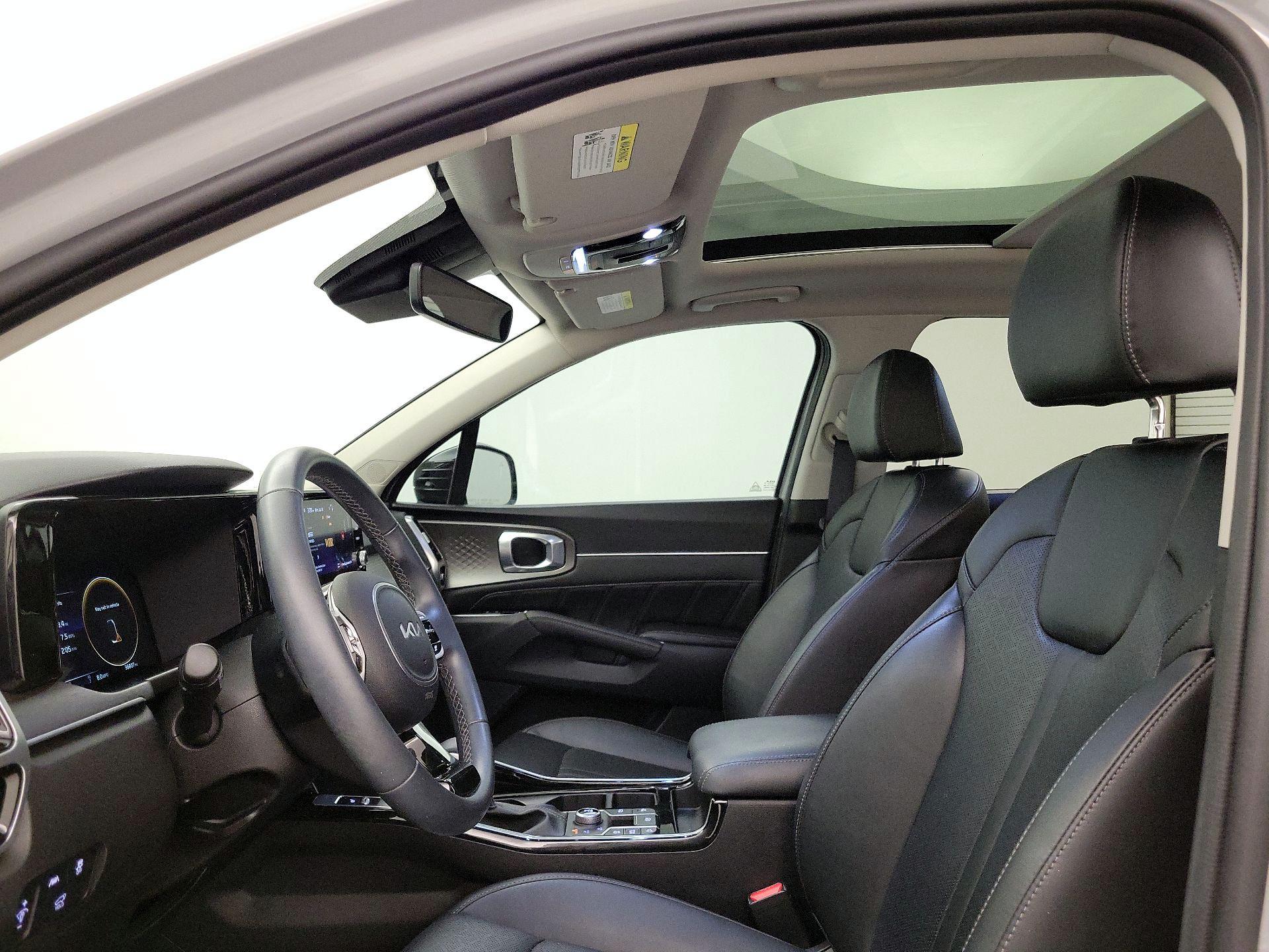 Thumbnail: 2023 Kia Sorento - 19