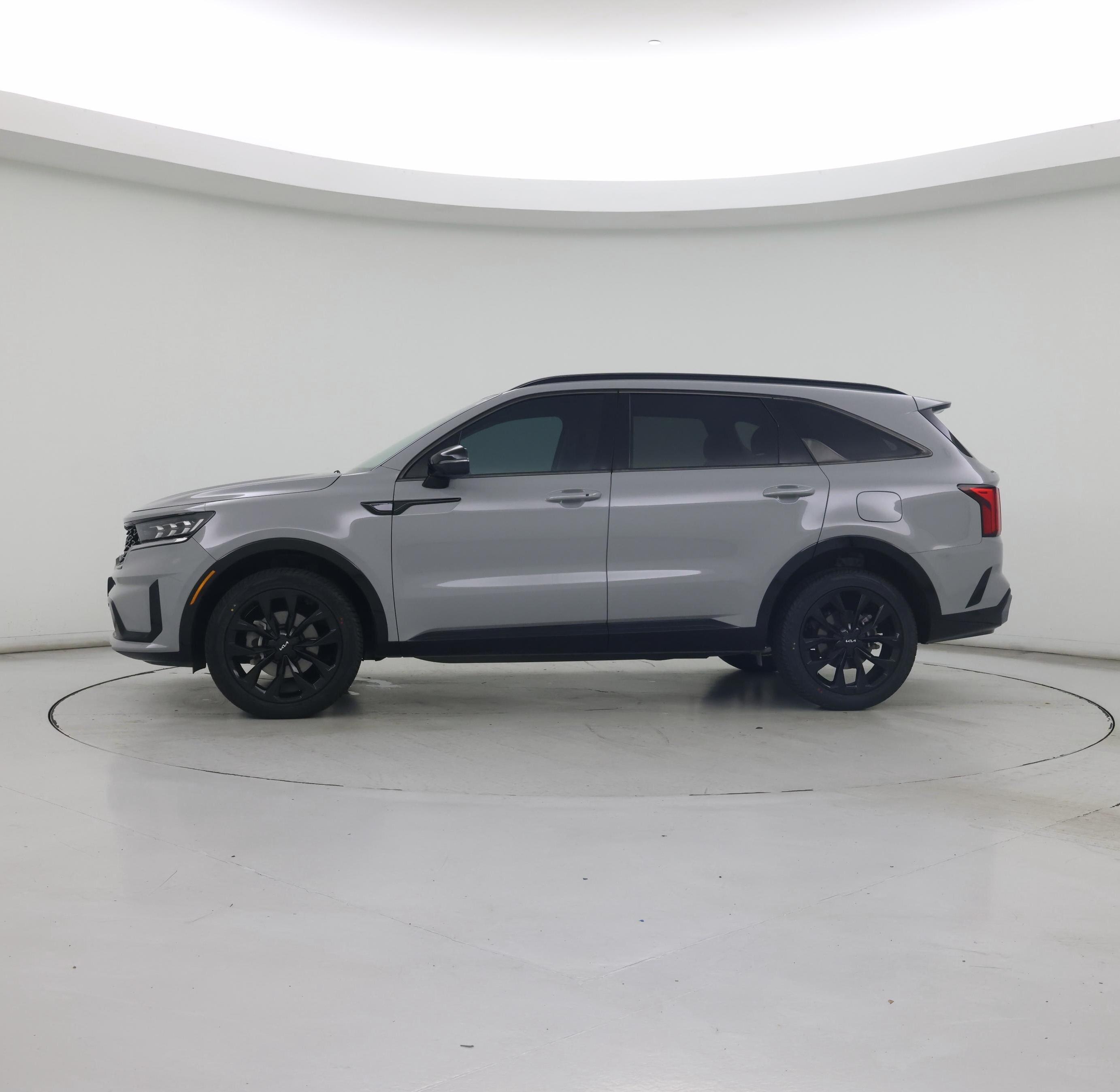 Thumbnail: 2023 Kia Sorento - 3