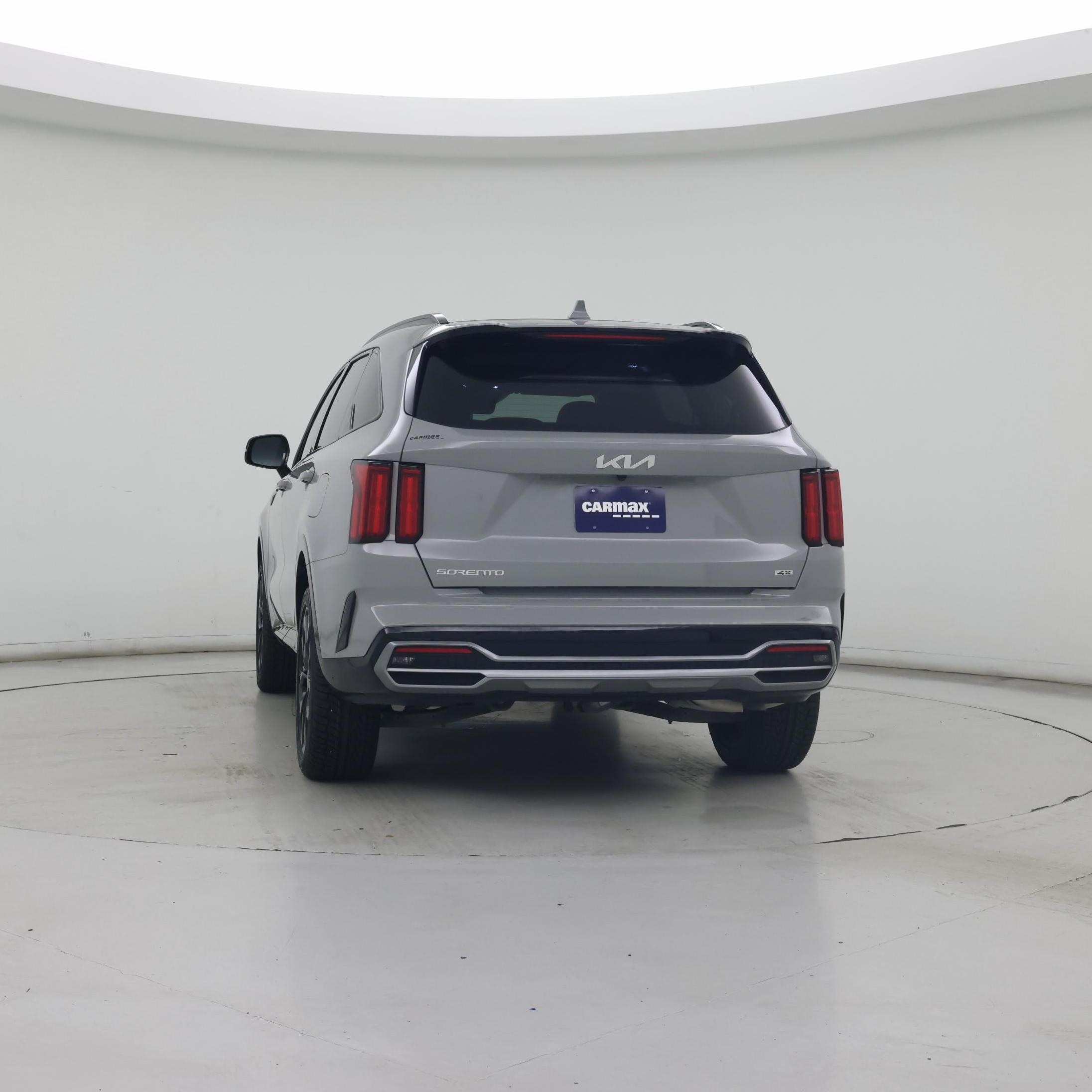 Thumbnail: 2023 Kia Sorento - 6