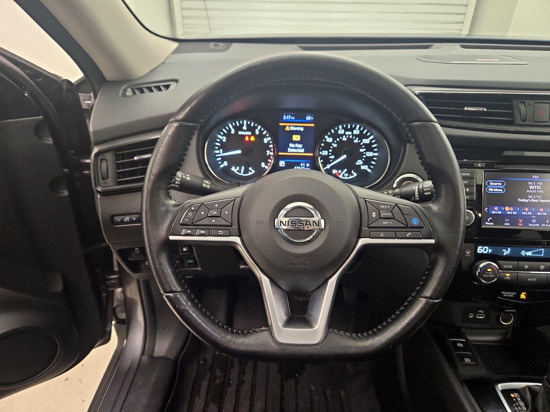 Thumbnail: 2020 Nissan Rogue - 10
