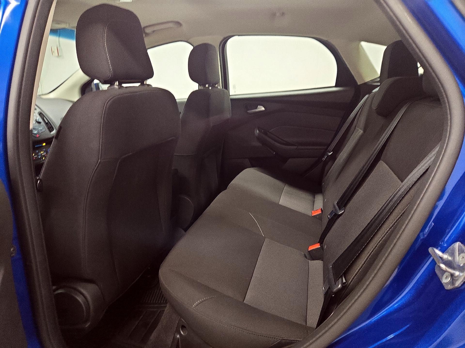 Thumbnail: 2018 Ford Focus - 19