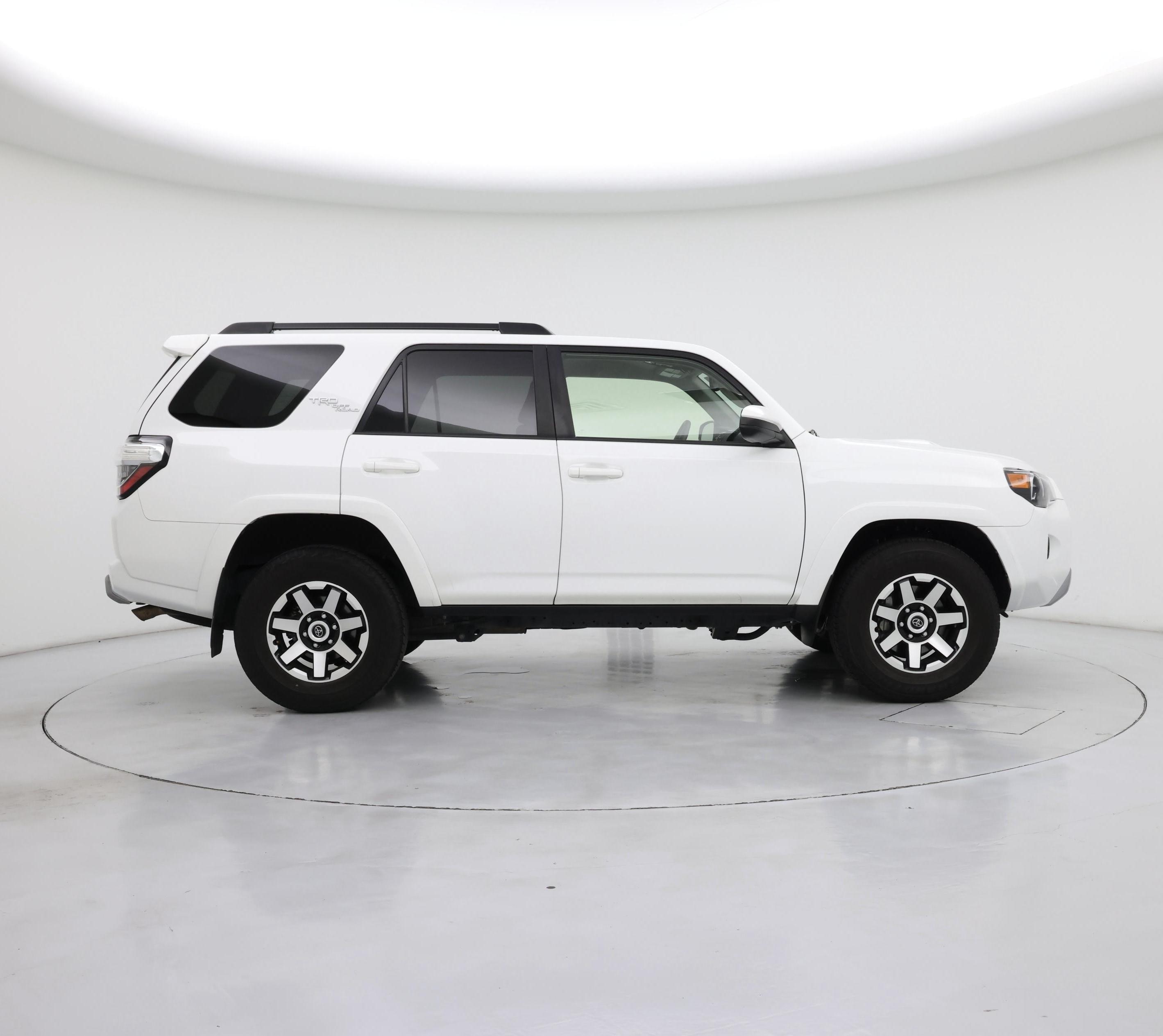 Thumbnail: 2023 Toyota 4Runner - 7