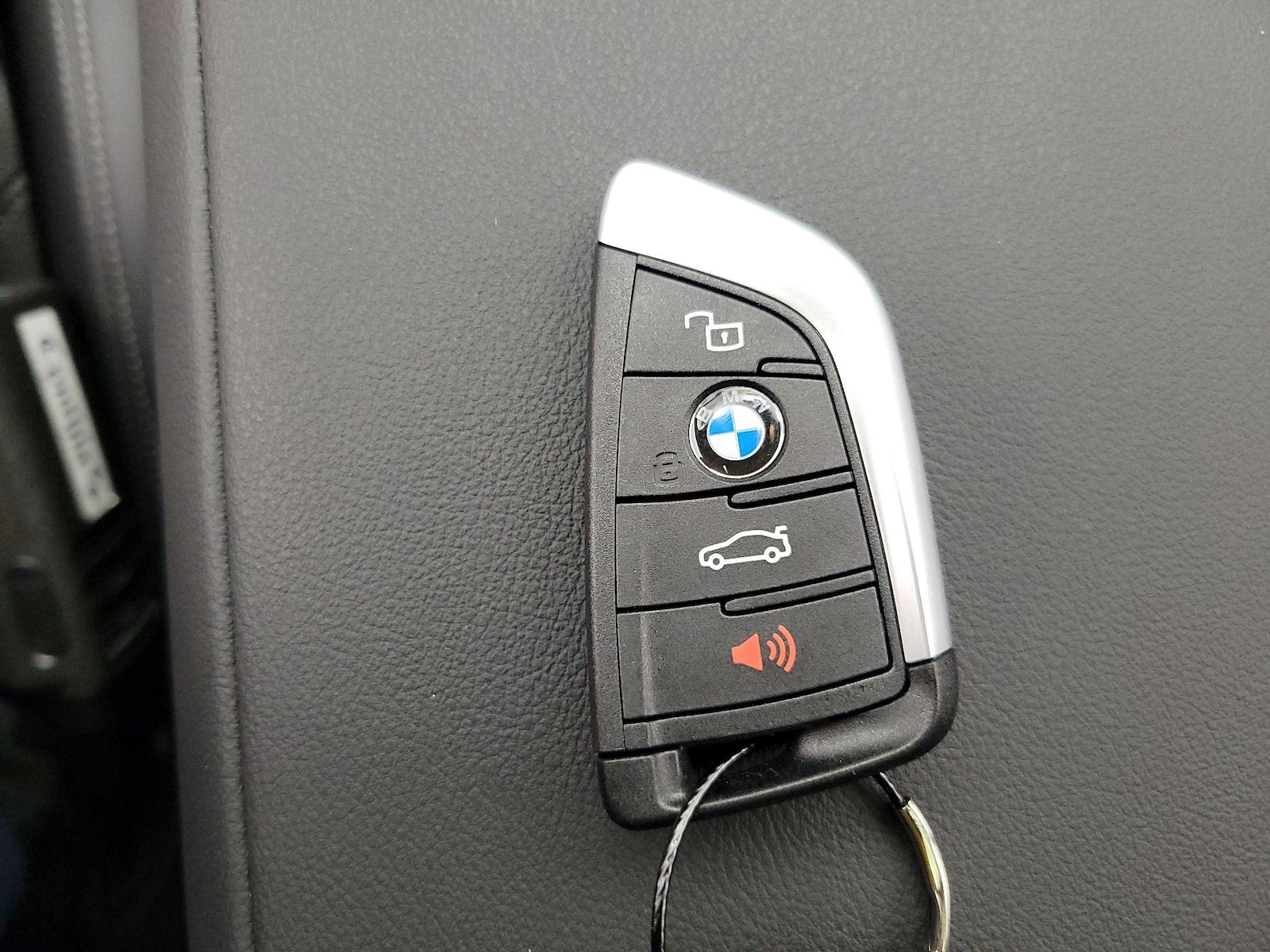 2024 BMW 3 Series M340i - Photo 25