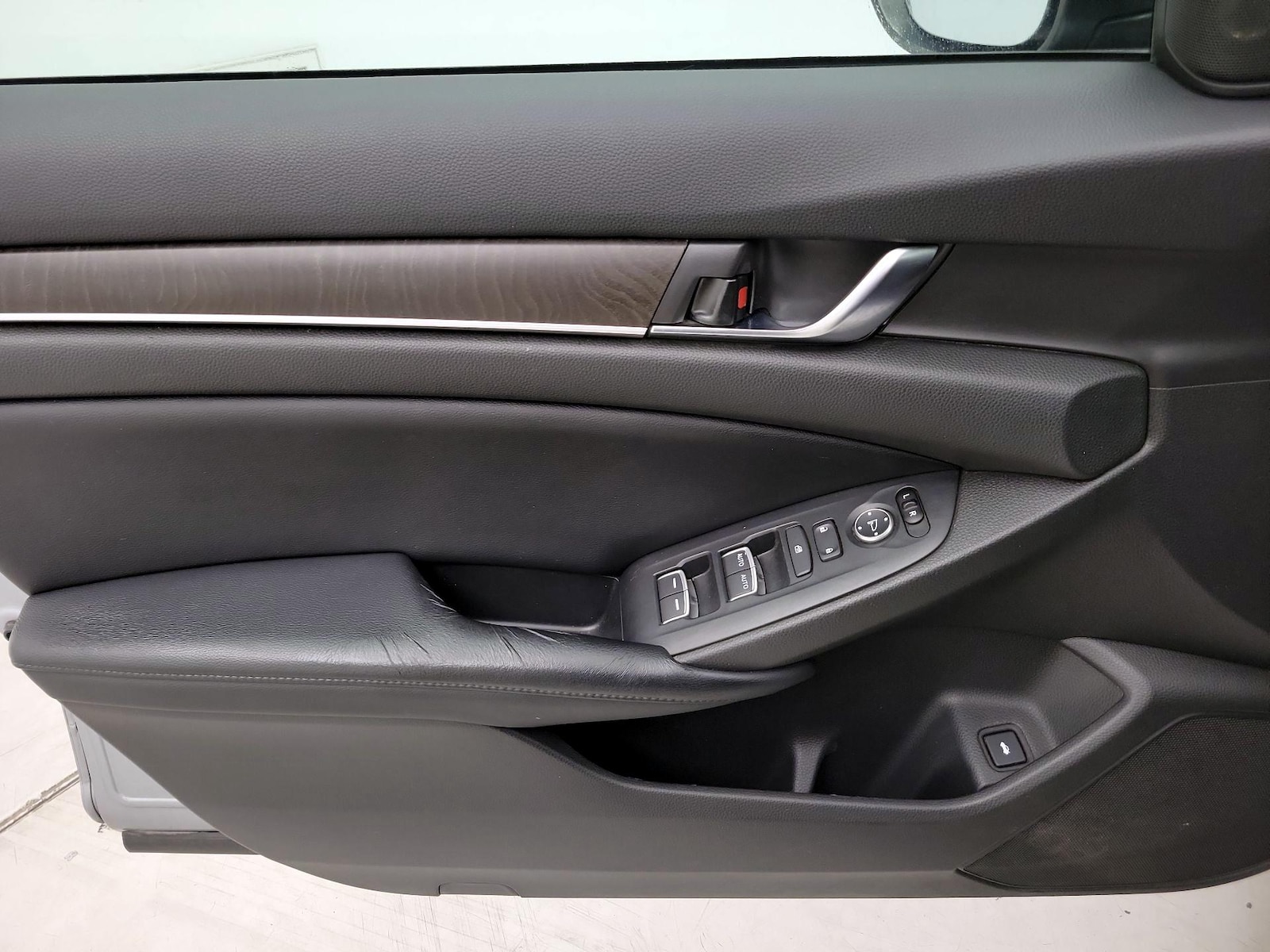 2018 Honda Accord Hybrid EX - Photo 13
