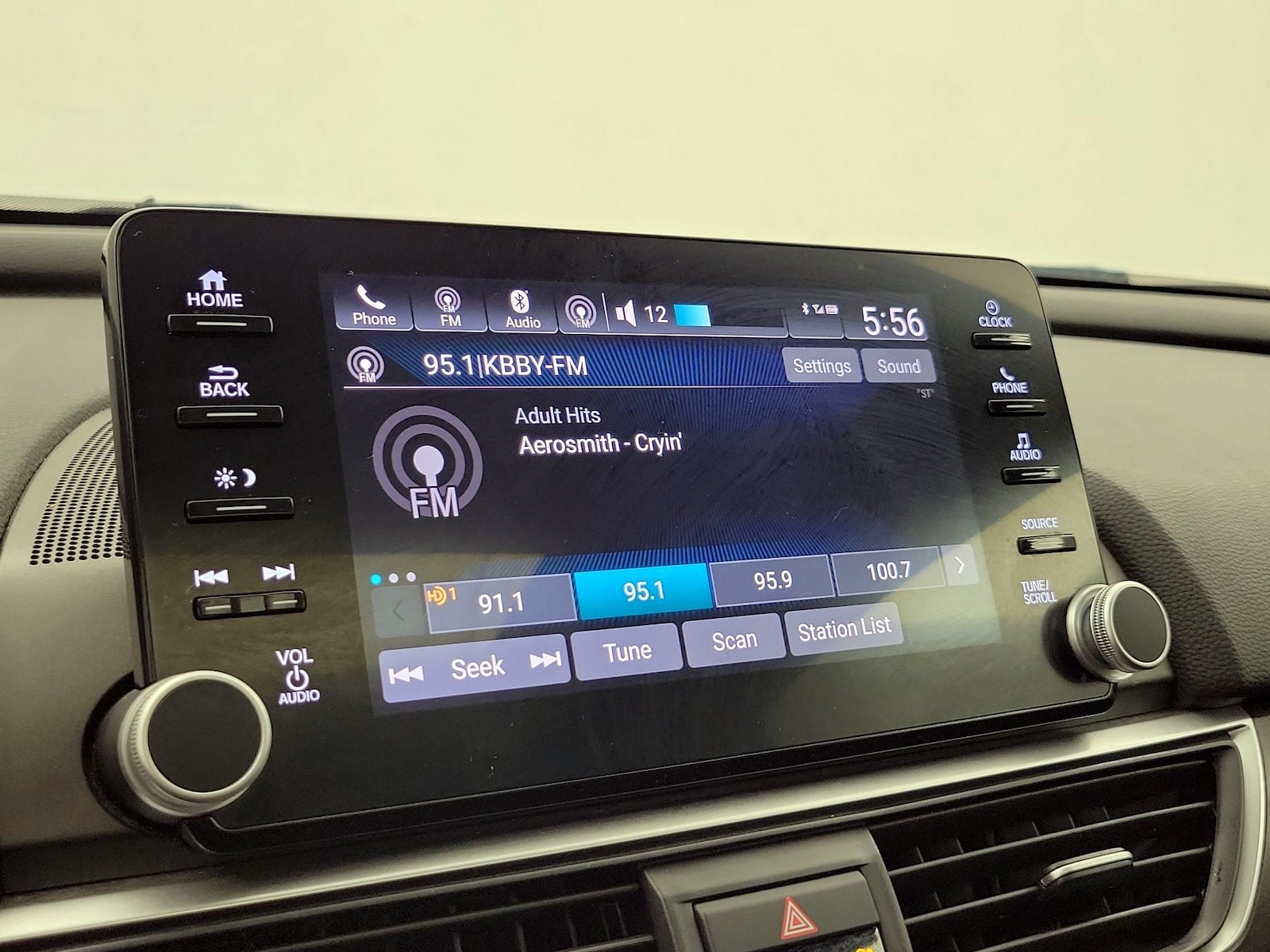 2018 Honda Accord Hybrid EX - Photo 16