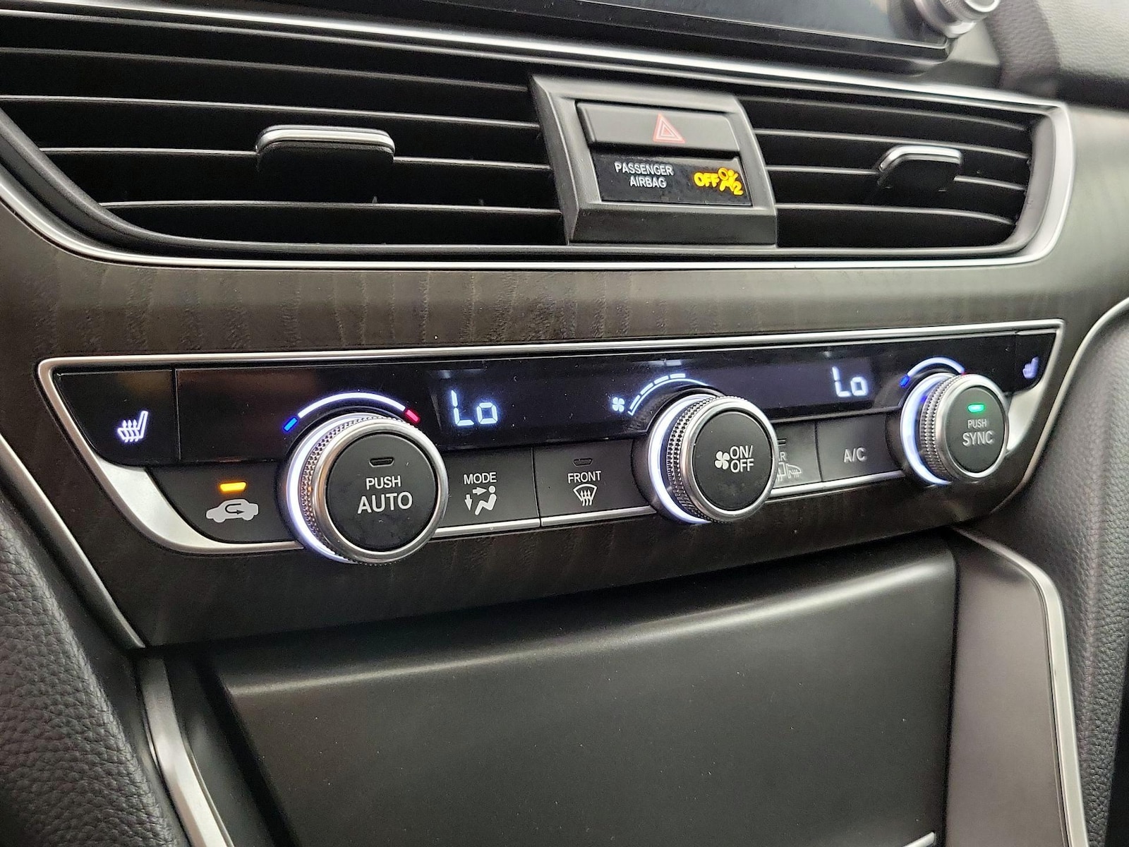 2018 Honda Accord Hybrid EX - Photo 17