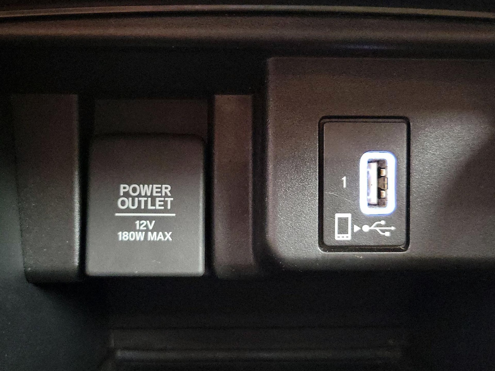 2018 Honda Accord Hybrid EX - Photo 19