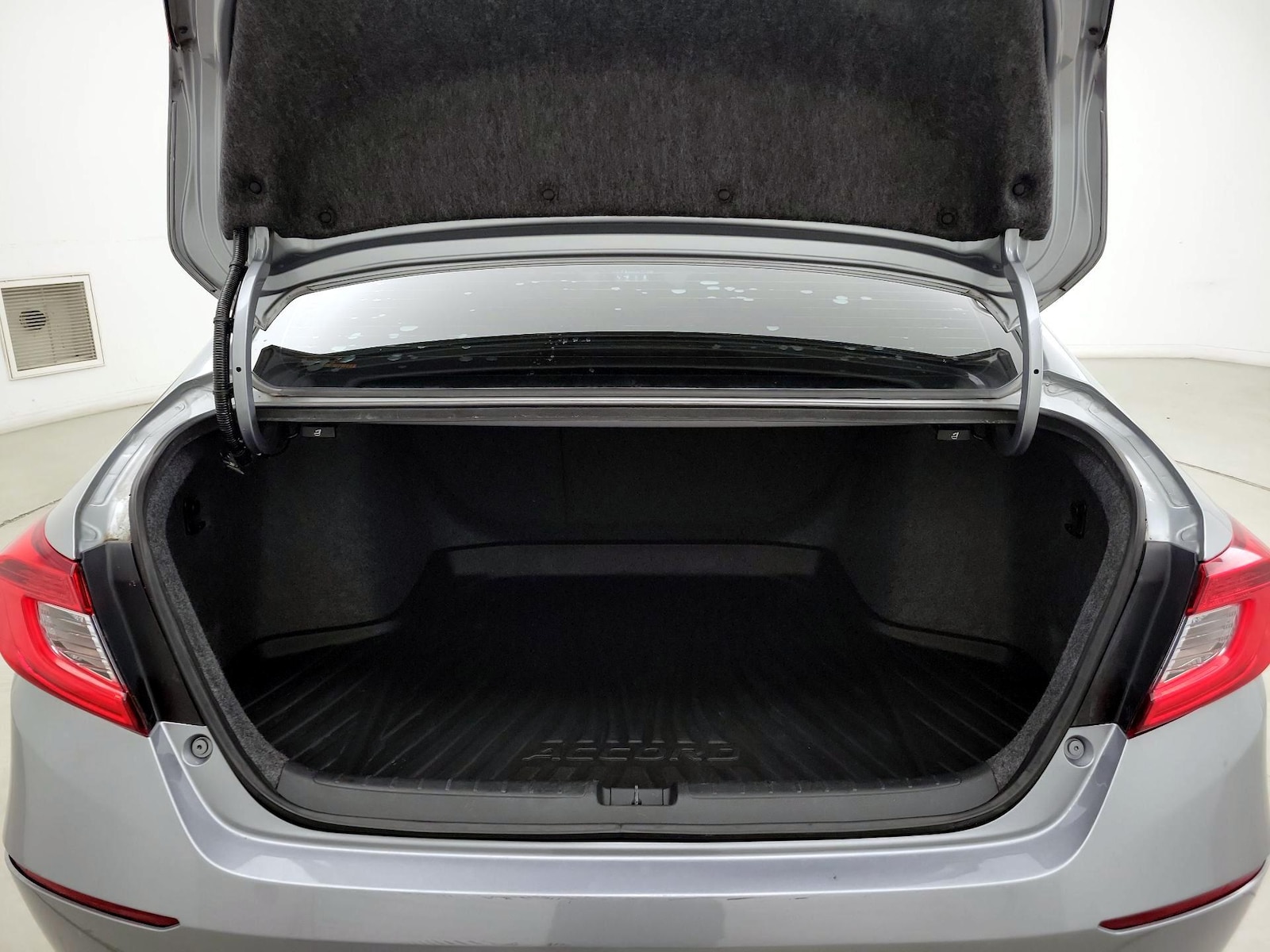 2018 Honda Accord Hybrid EX - Photo 22