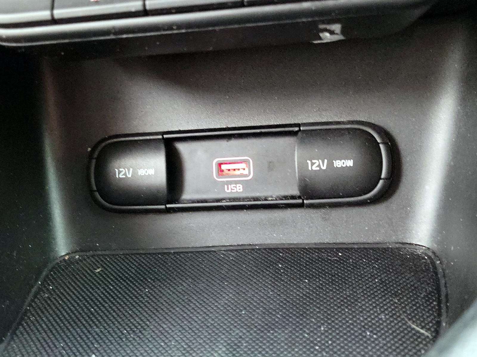 2020 Kia Sportage LX - Photo 19