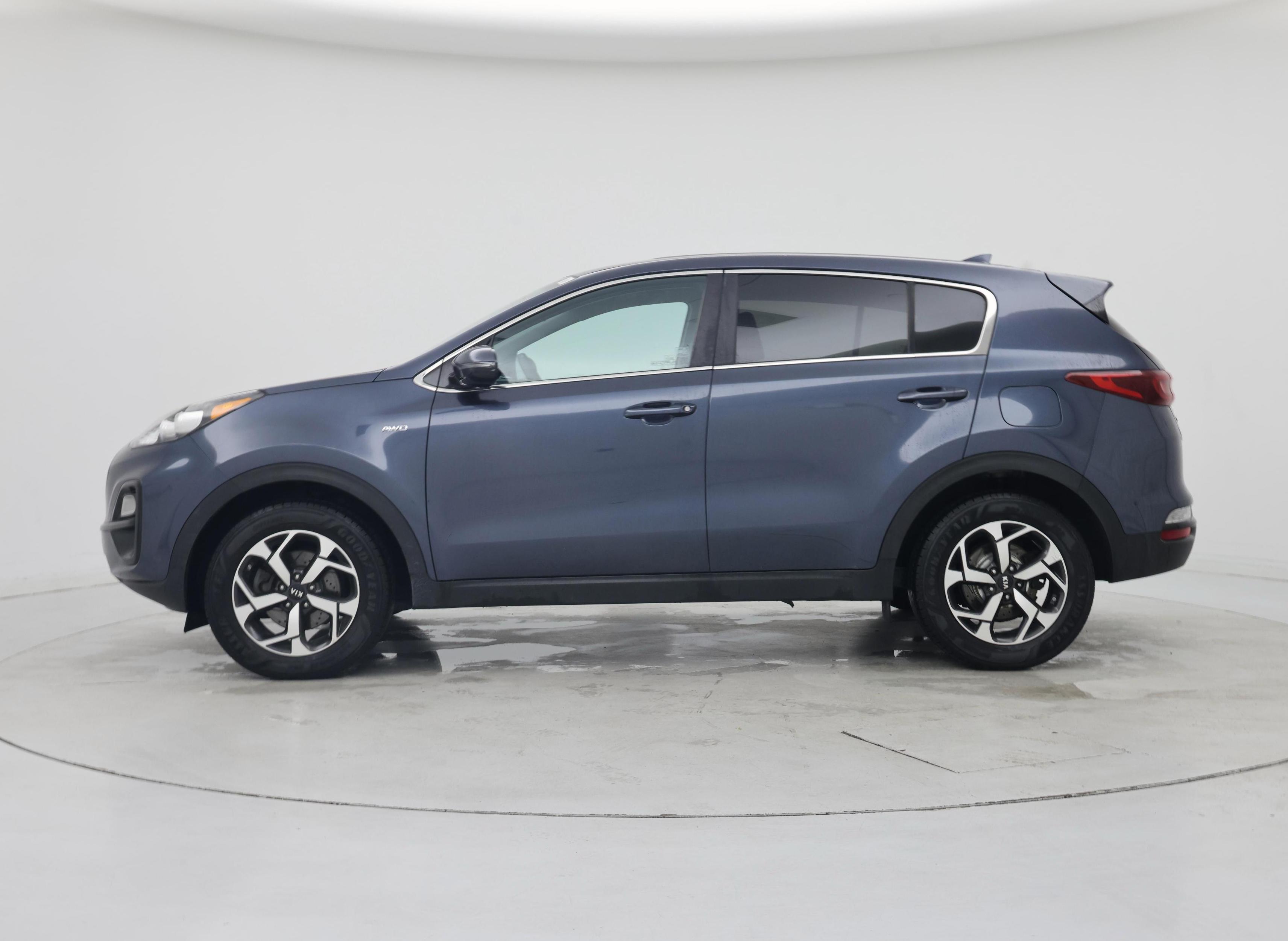 Thumbnail: 2020 Kia Sportage - 3
