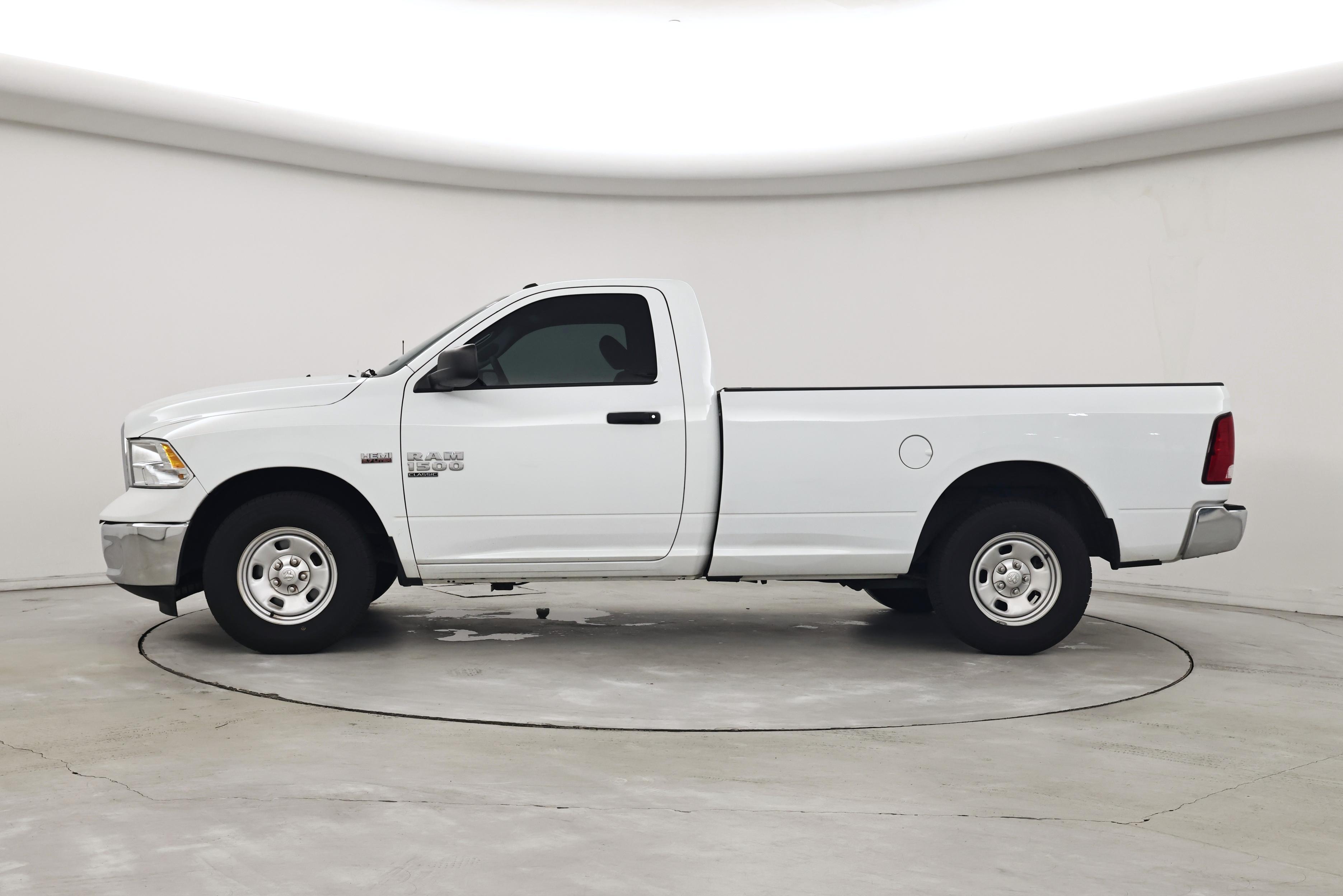 Thumbnail: 2023 RAM 1500 Classic - 3