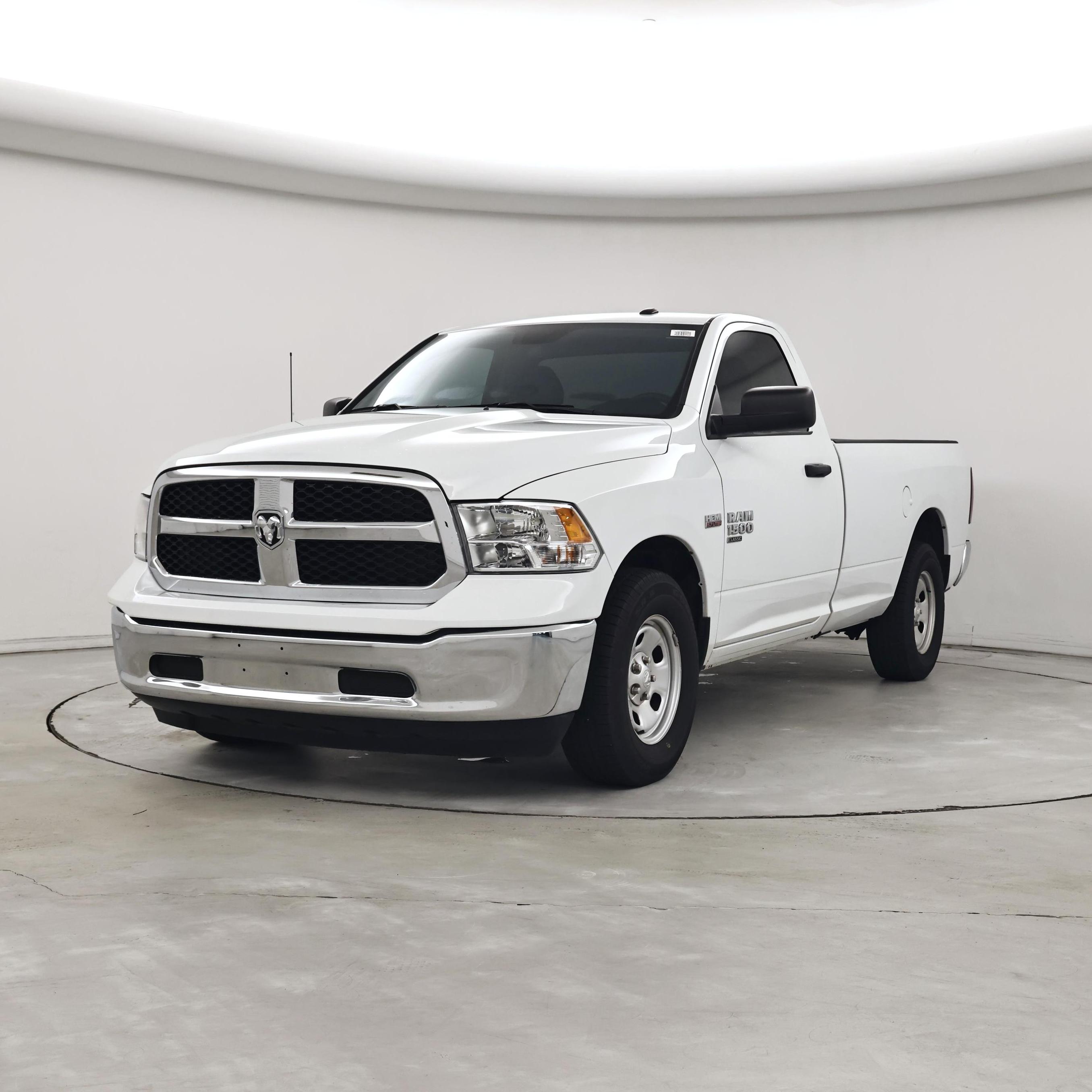 Thumbnail: 2023 RAM 1500 Classic - 4