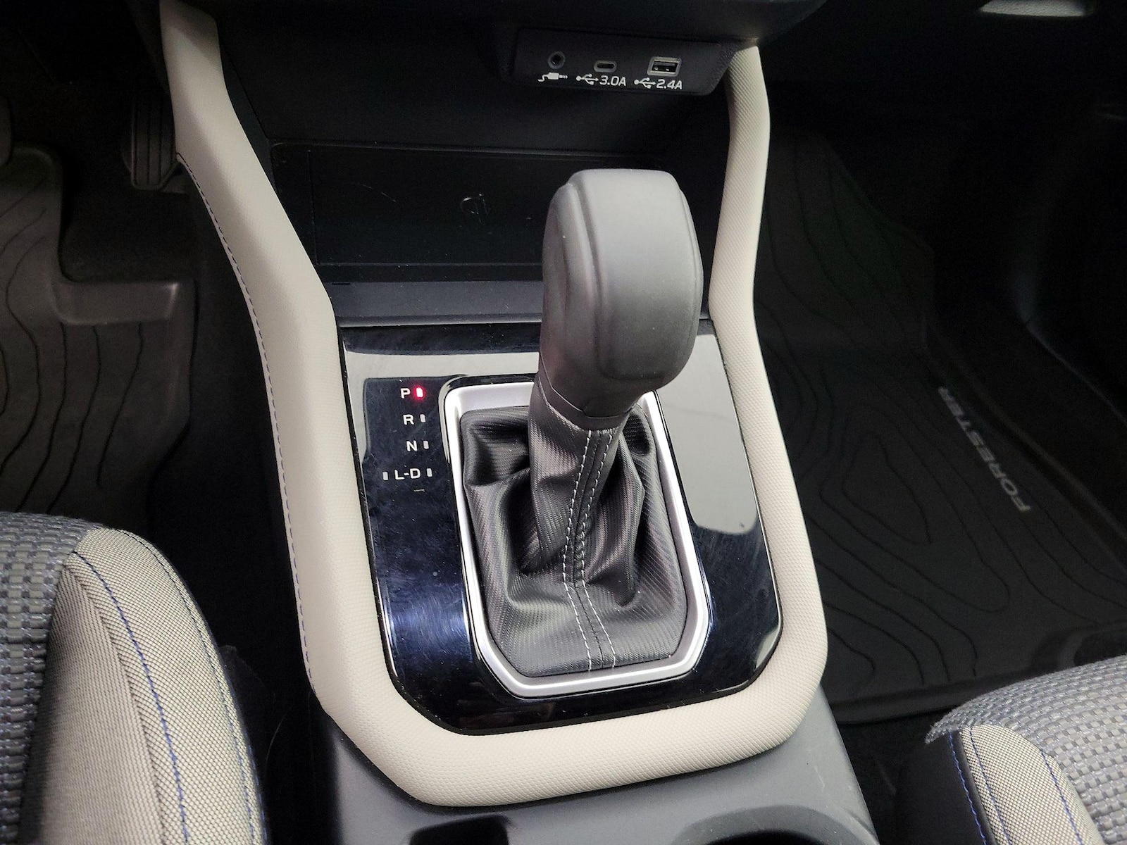 2025 Subaru Forester Premium - Photo 19