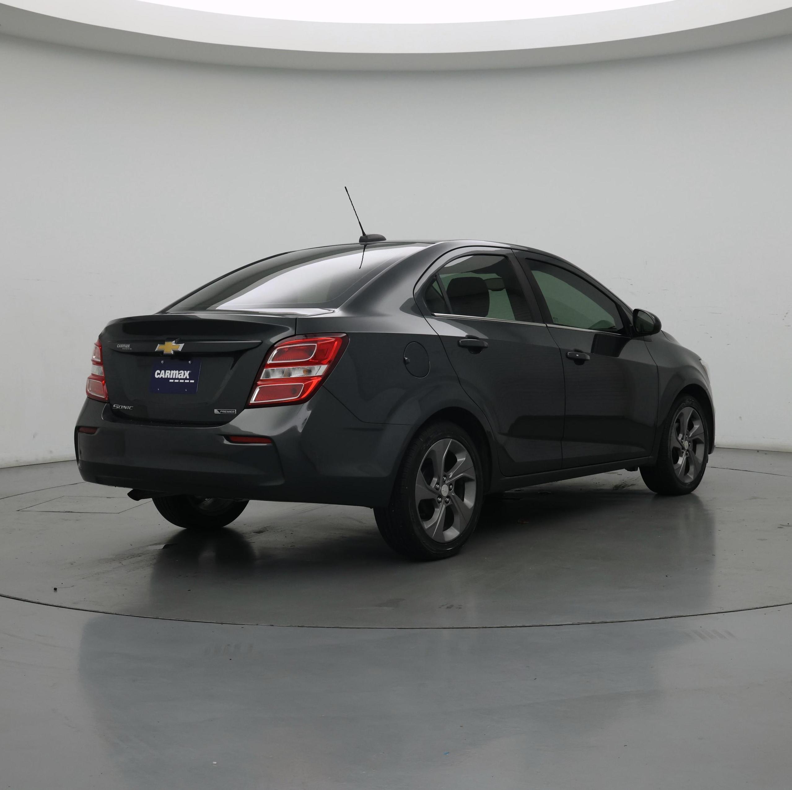 Thumbnail: 2019 Chevrolet Sonic - 8