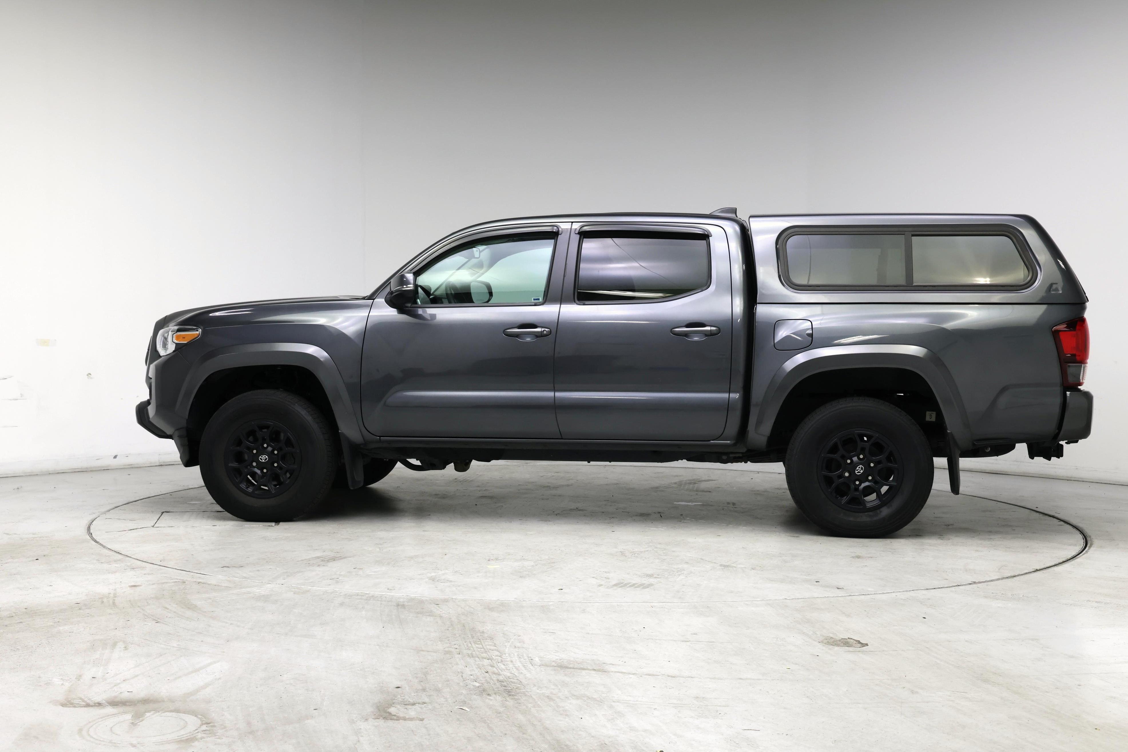 Thumbnail: 2022 Toyota Tacoma - 3