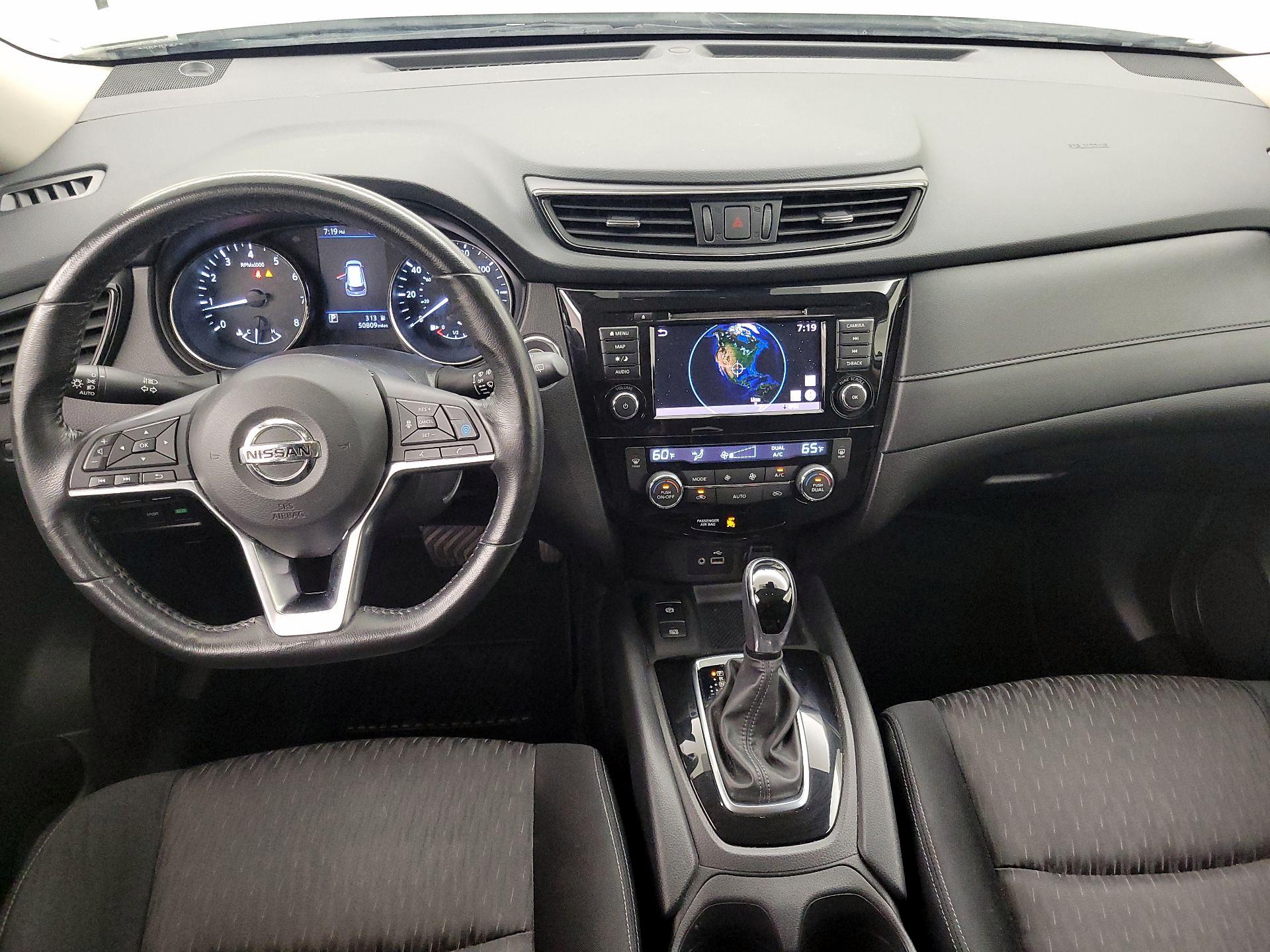 Thumbnail: 2019 Nissan Rogue - 9