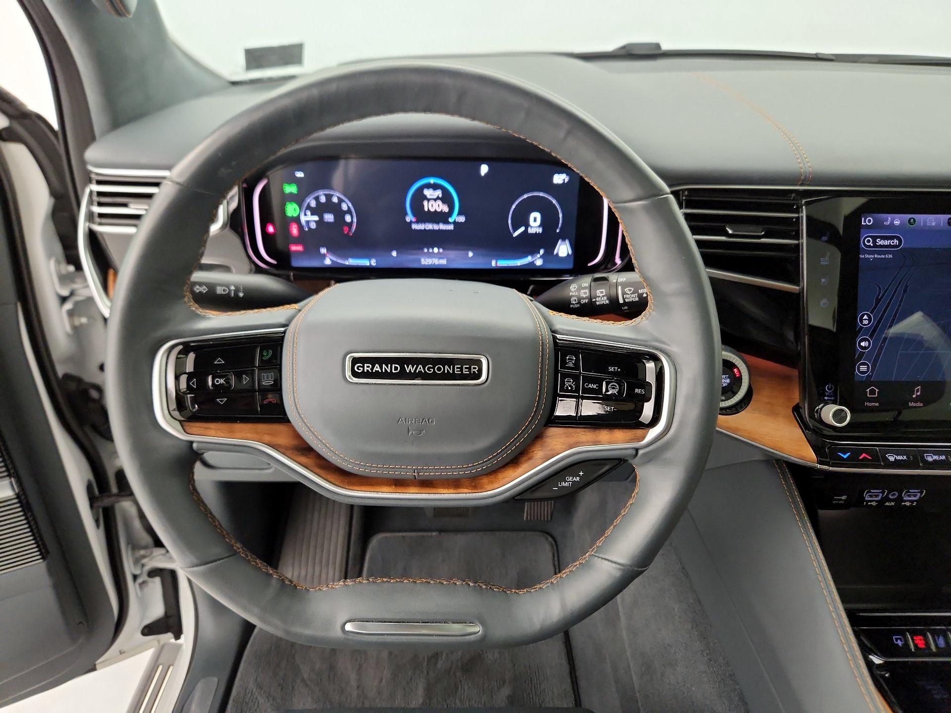 Thumbnail: 2022 Jeep Grand Wagoneer - 10