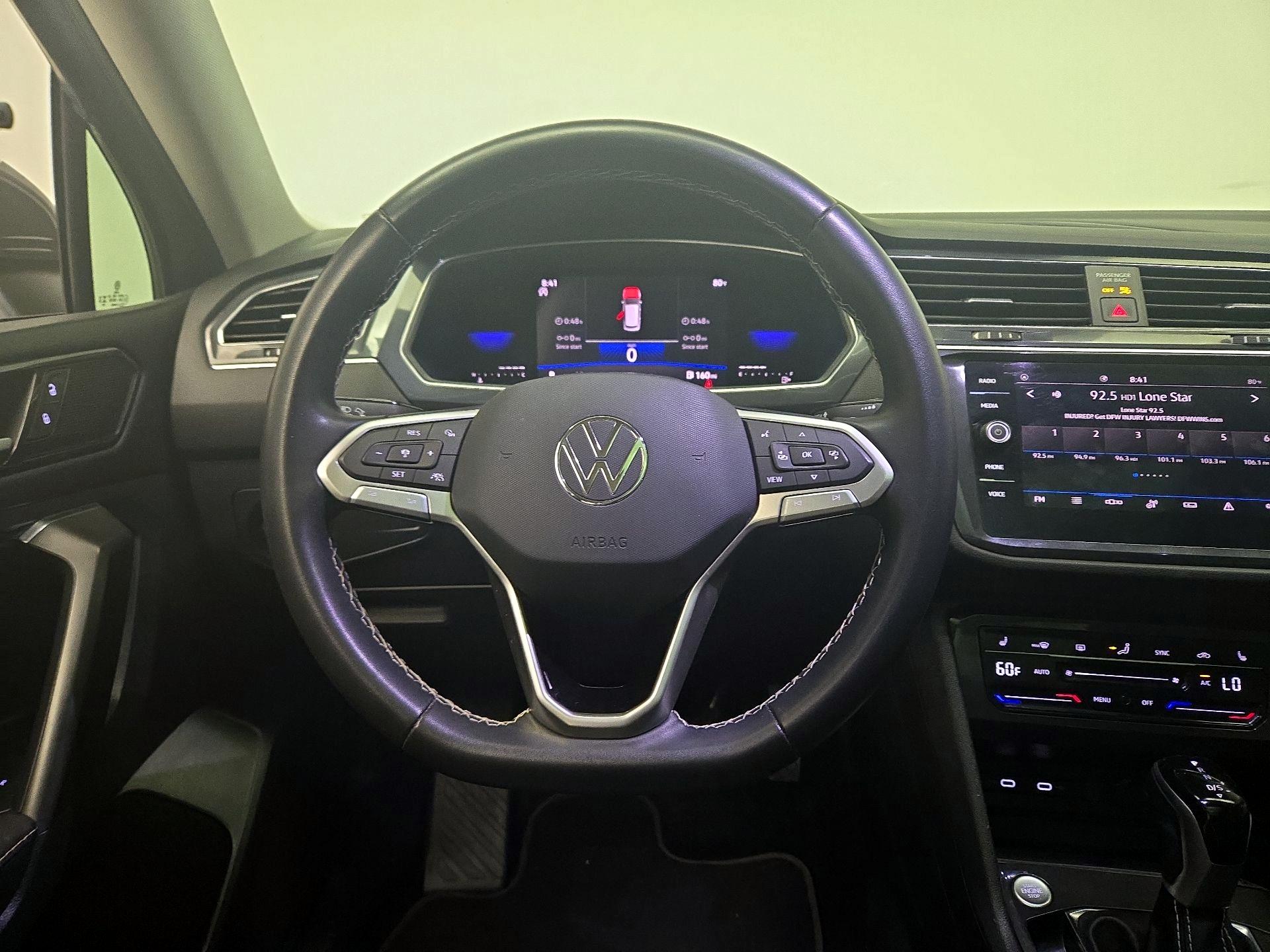 Thumbnail: 2023 Volkswagen Tiguan - 10