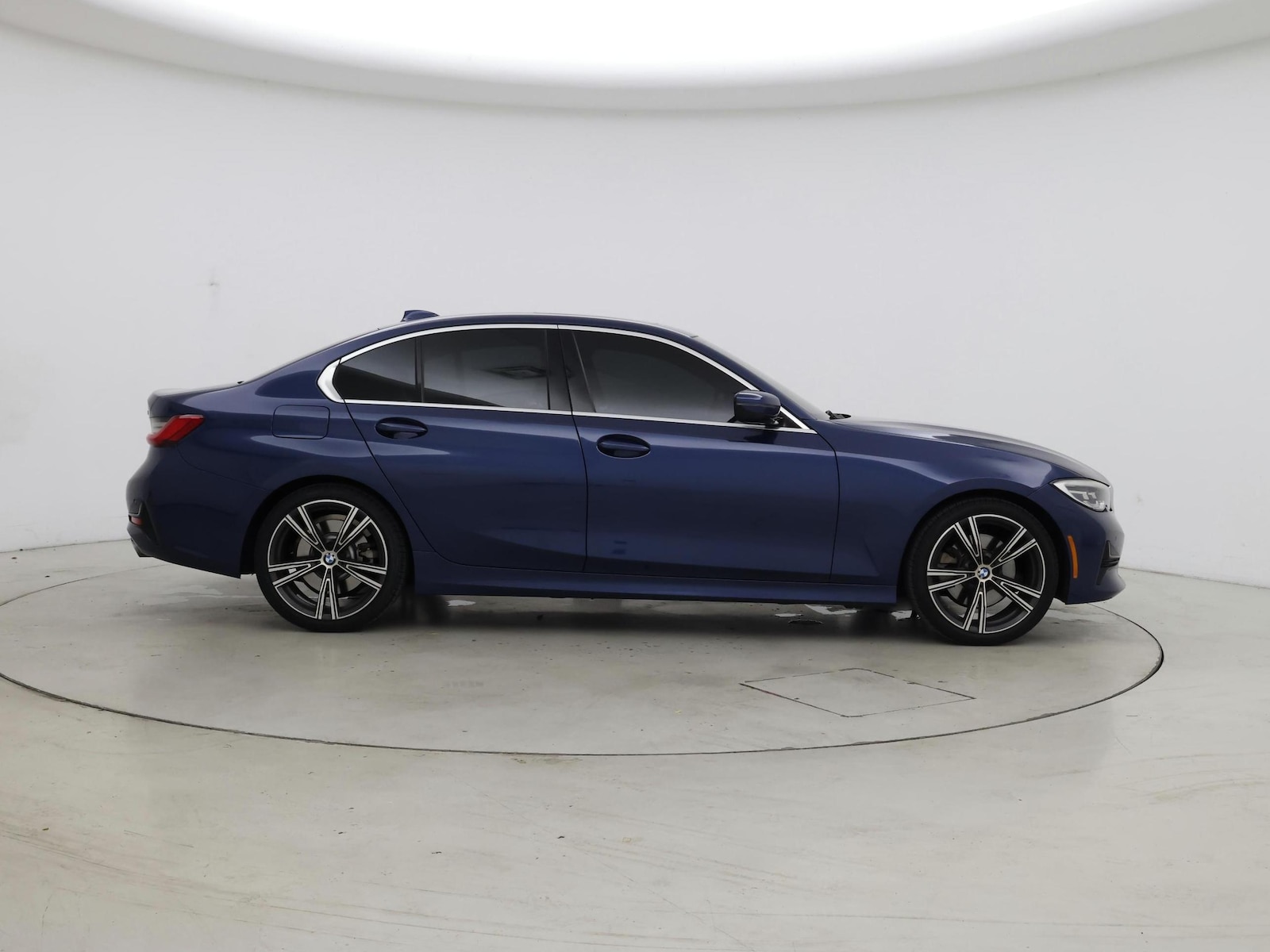 2021 BMW 3 Series 330i - Photo 8