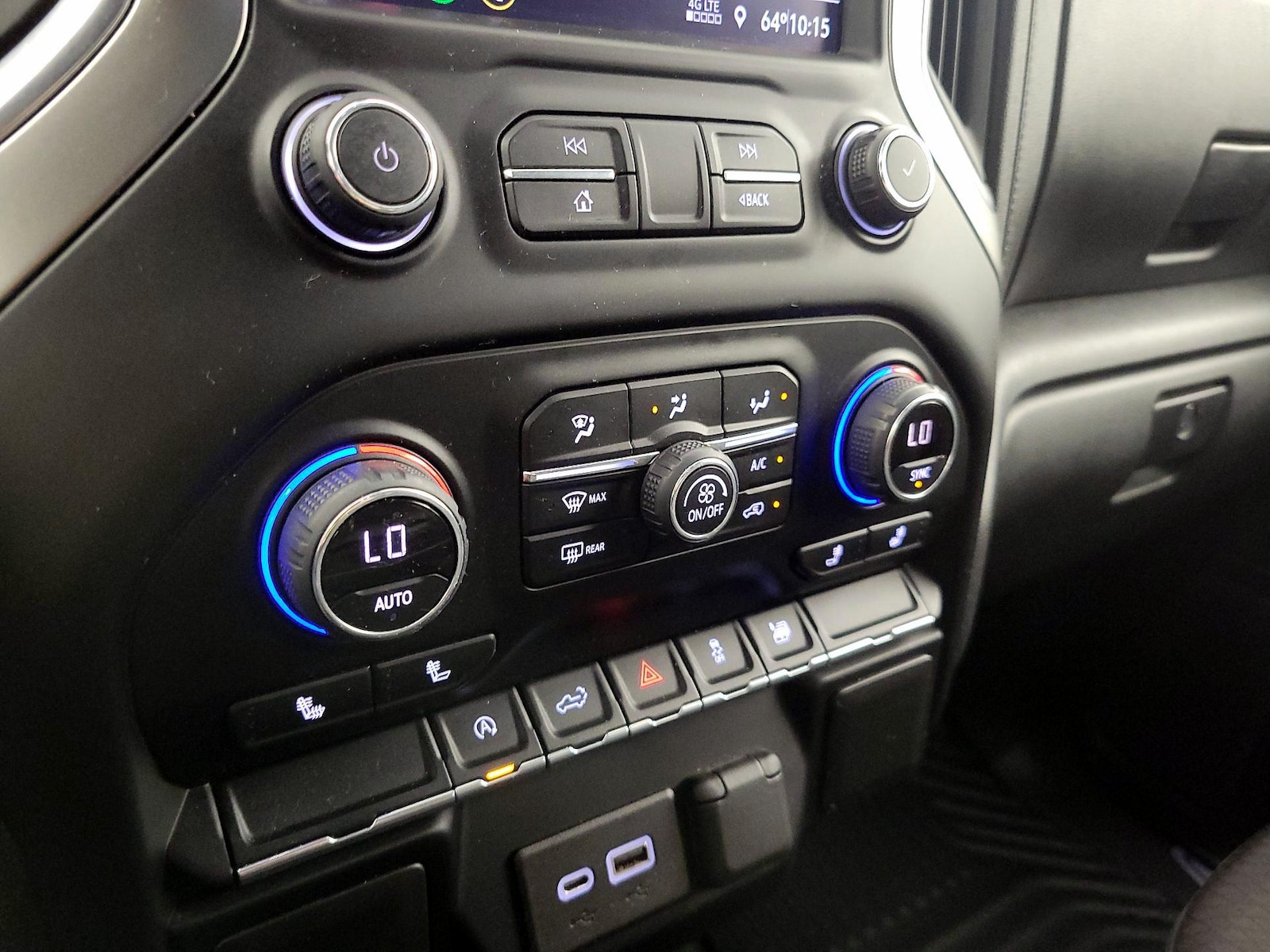 2021 Chevrolet Silverado 1500 LT - Photo 17