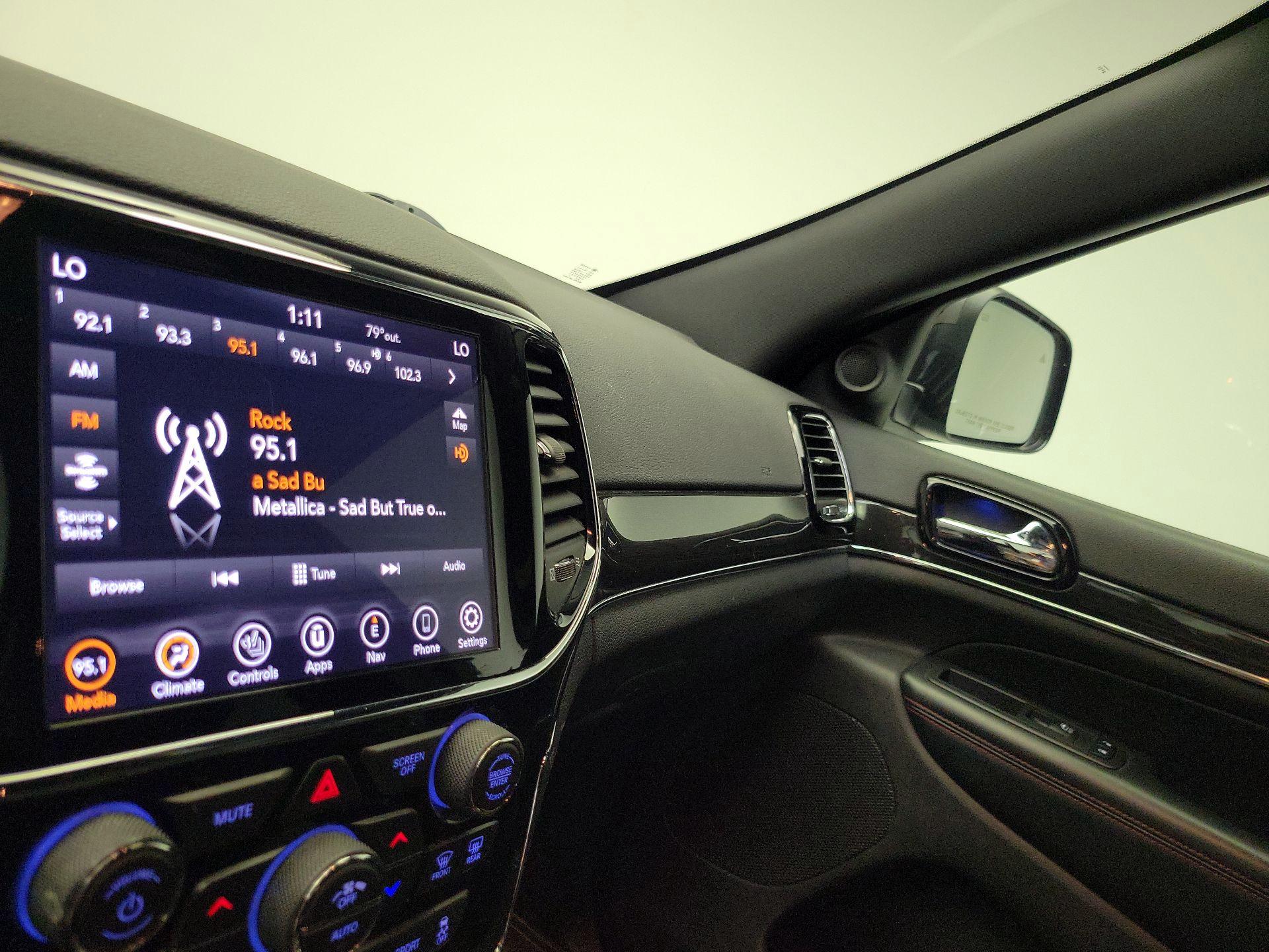 Thumbnail: 2020 Jeep Grand Cherokee - 16
