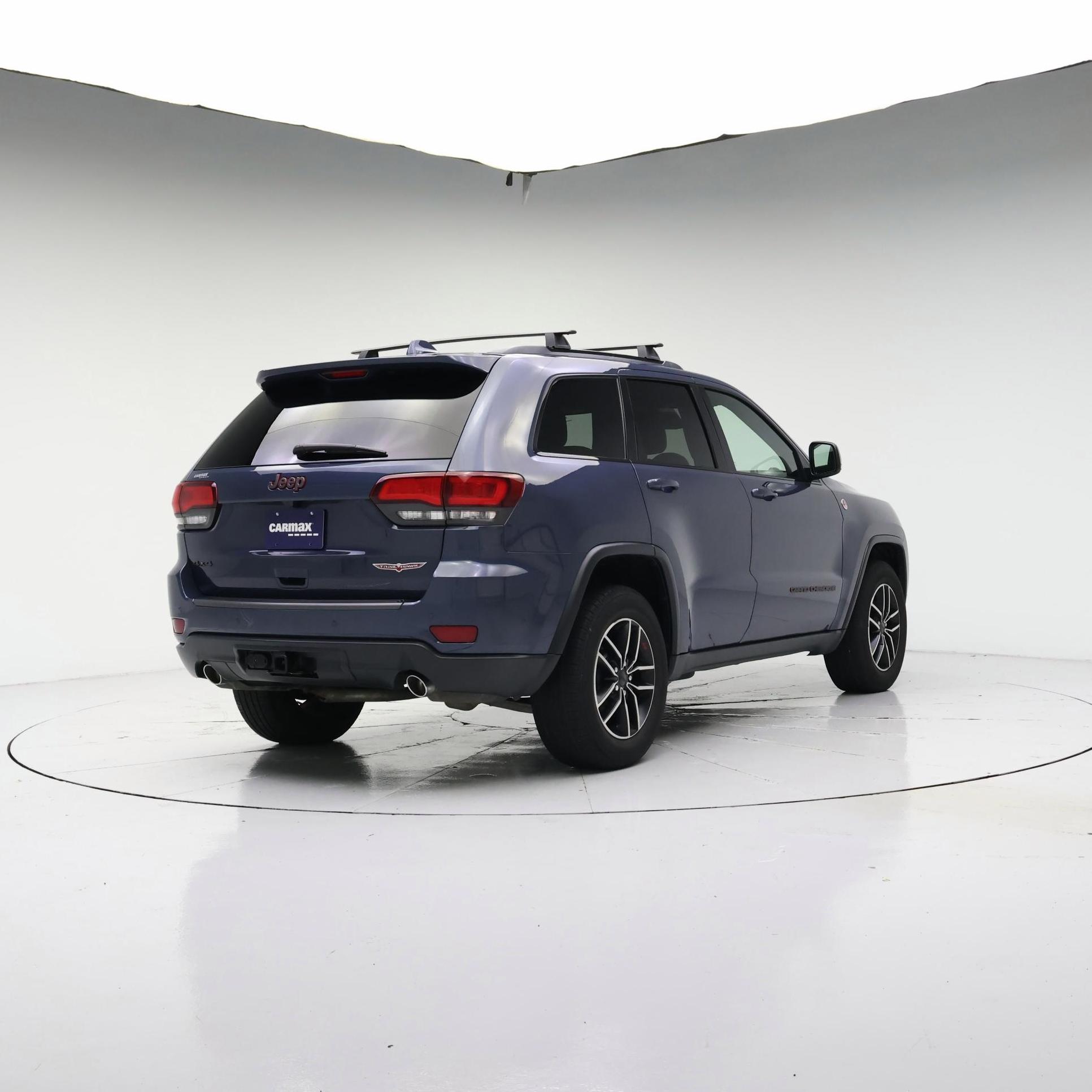 Thumbnail: 2020 Jeep Grand Cherokee - 8