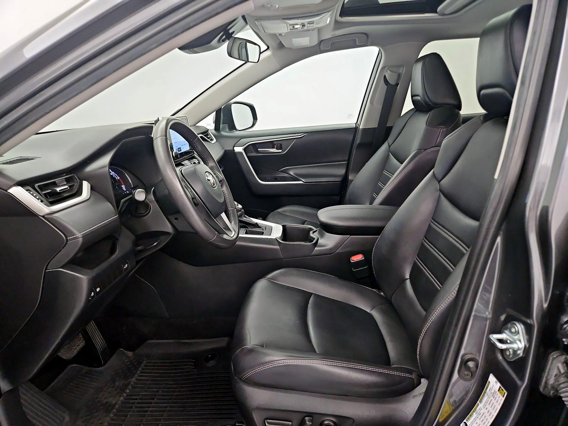 Thumbnail: 2023 Toyota RAV4 - 11