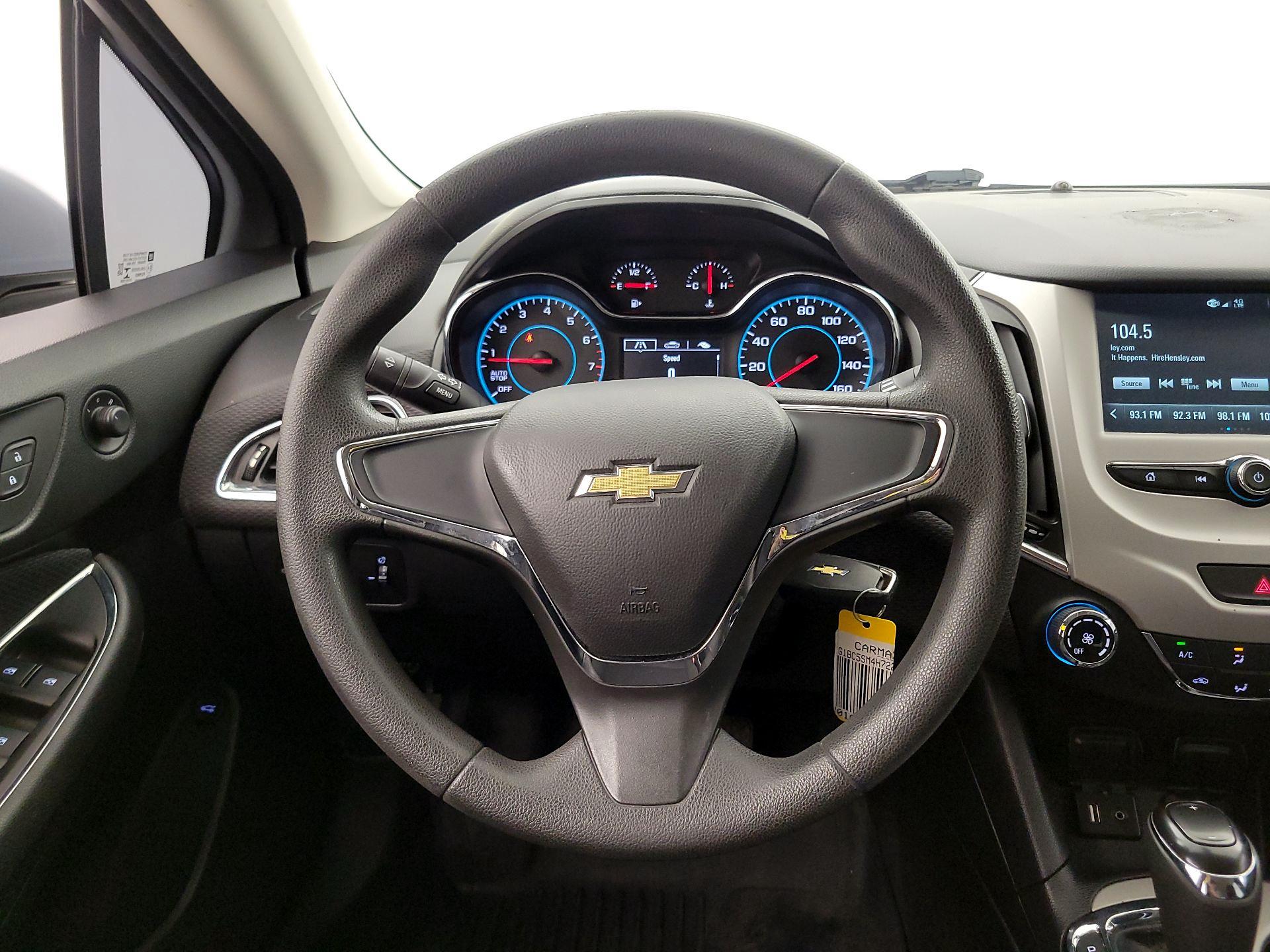 Thumbnail: 2017 Chevrolet Cruze - 10